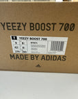 YEEZY BOOST 700 WAVE RUNNER - SIZE 9 (WORN)