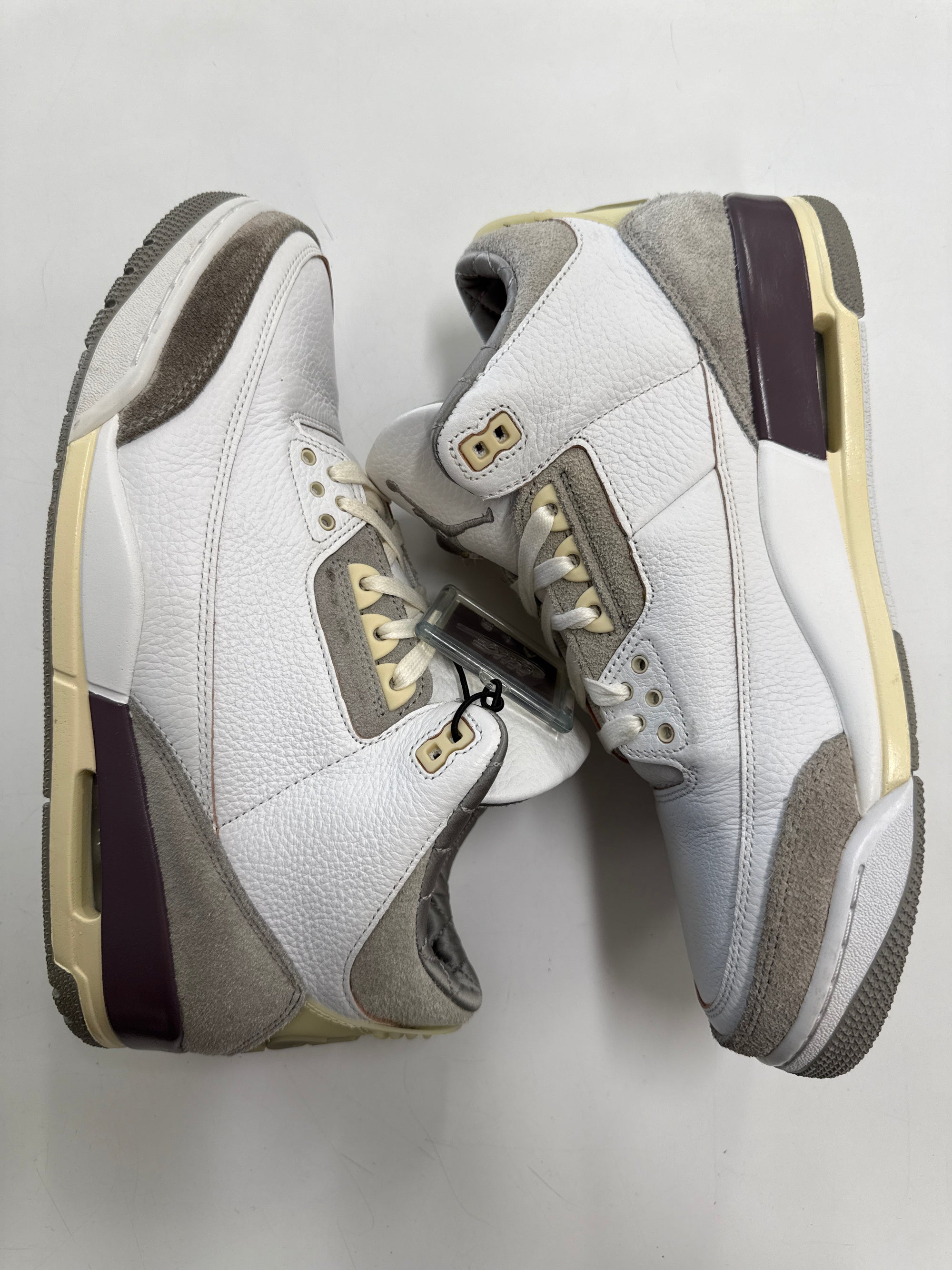 WMNS AIR JORDAN 3 A MA MANIERE WHITE - SIZE W12.5 M11 (WORN)