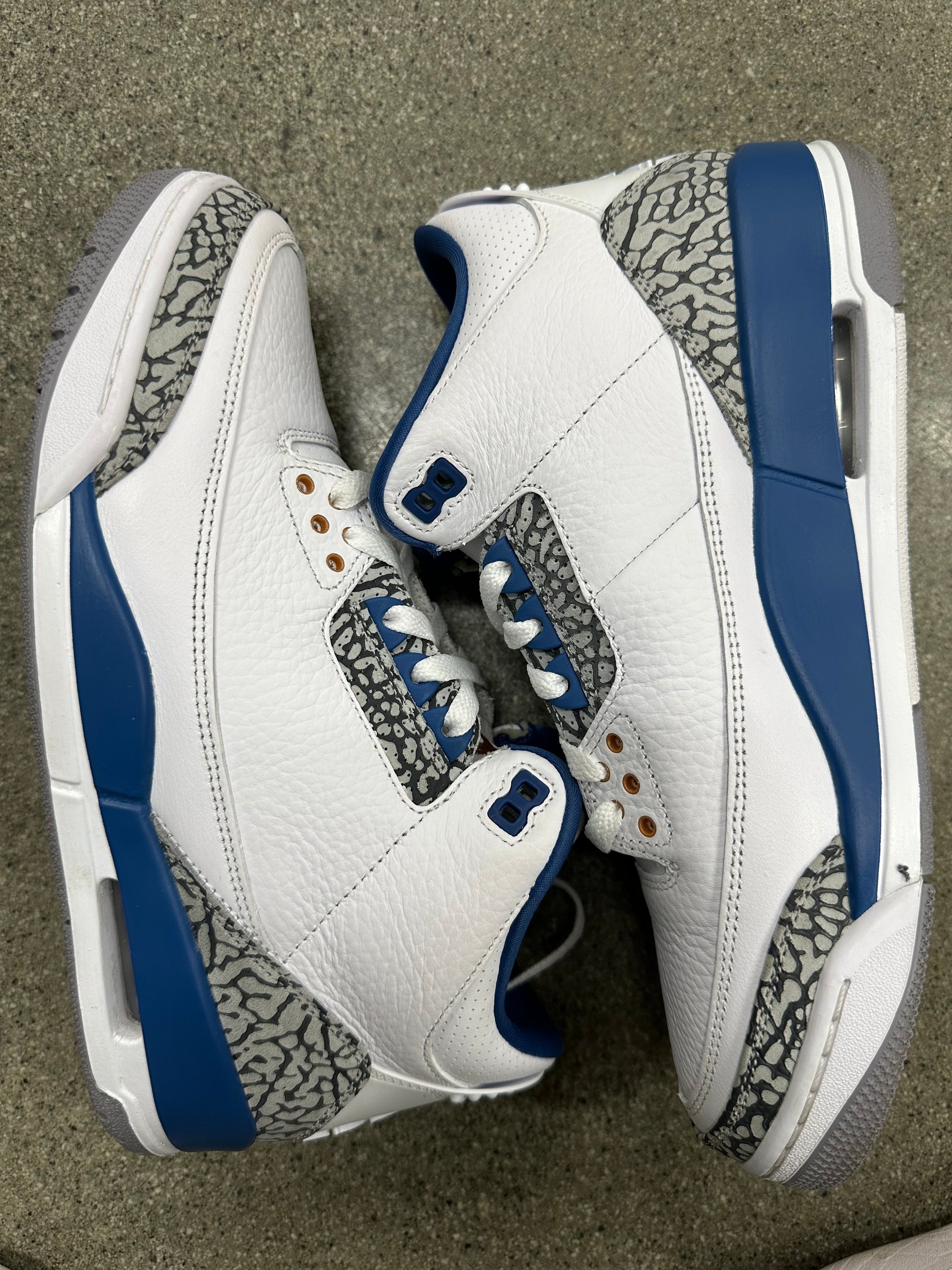 AIR JORDAN 3 WIZARDS - SIZE 9.5 (WORN)