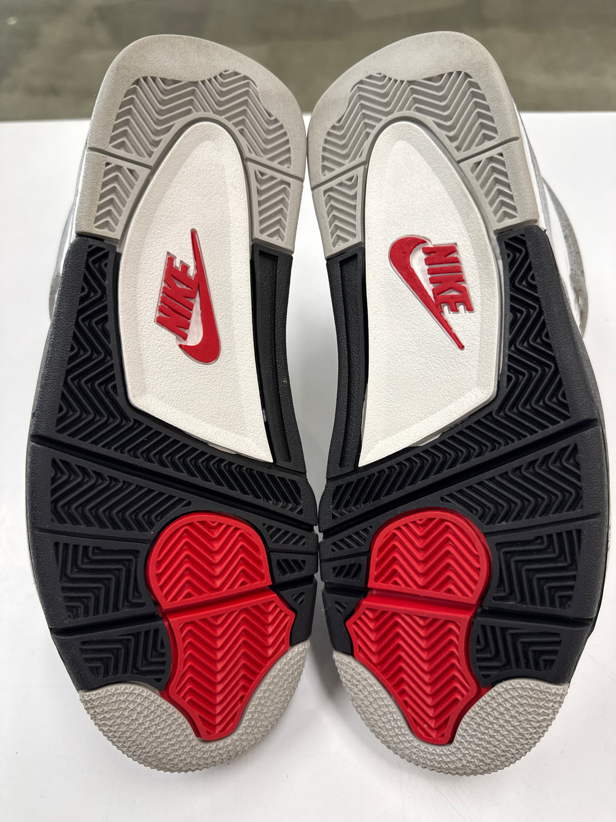 AIR JORDAN 4 WHITE CEMENT 2025 - SIZE 7.5 (WORN) - SUPER CLEAN