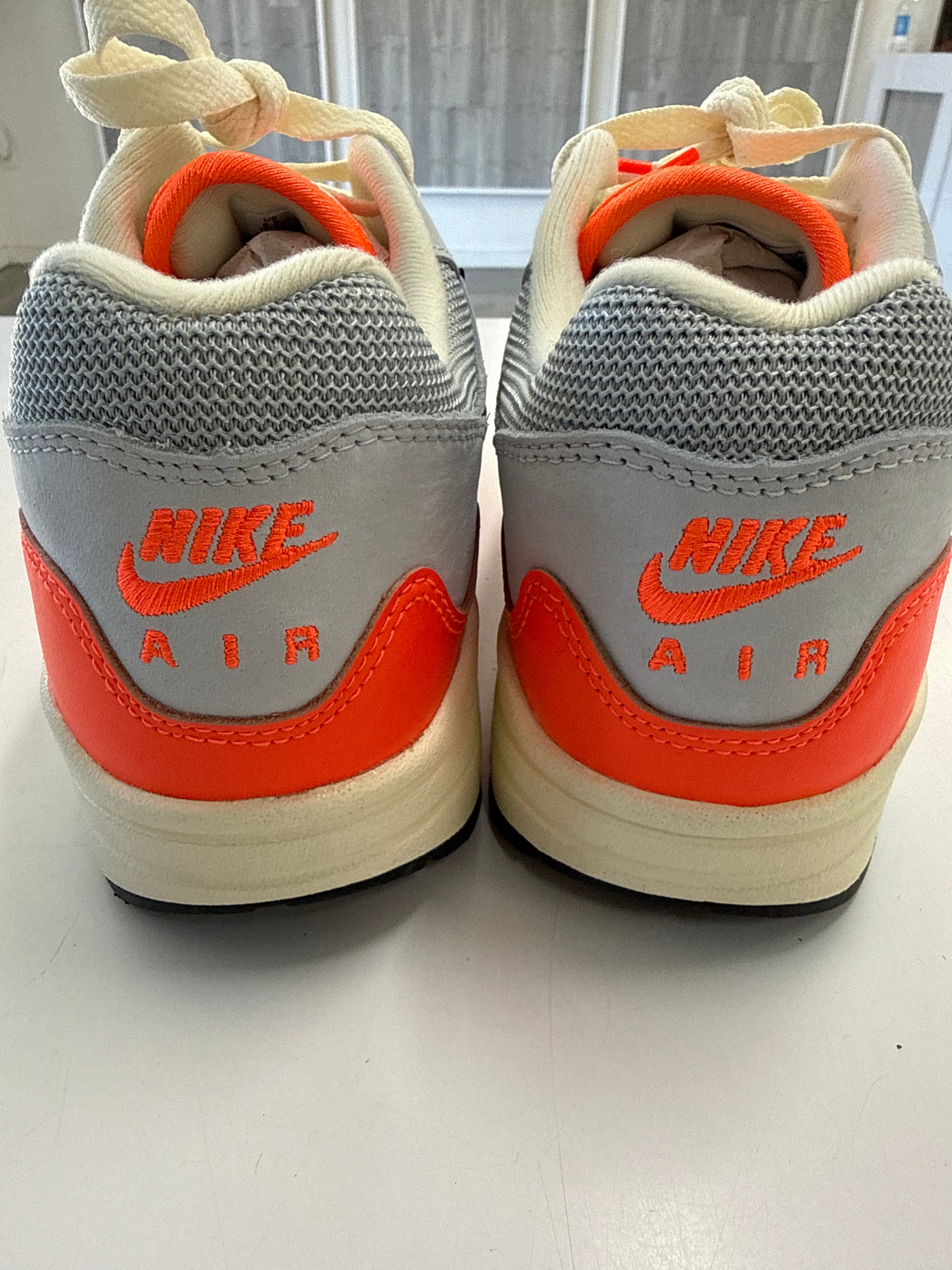 AIR MAX 1 PATTA WAVES HYPER CRIMSON - SIZE 8.5 (WORN) - SUPER CLEAN