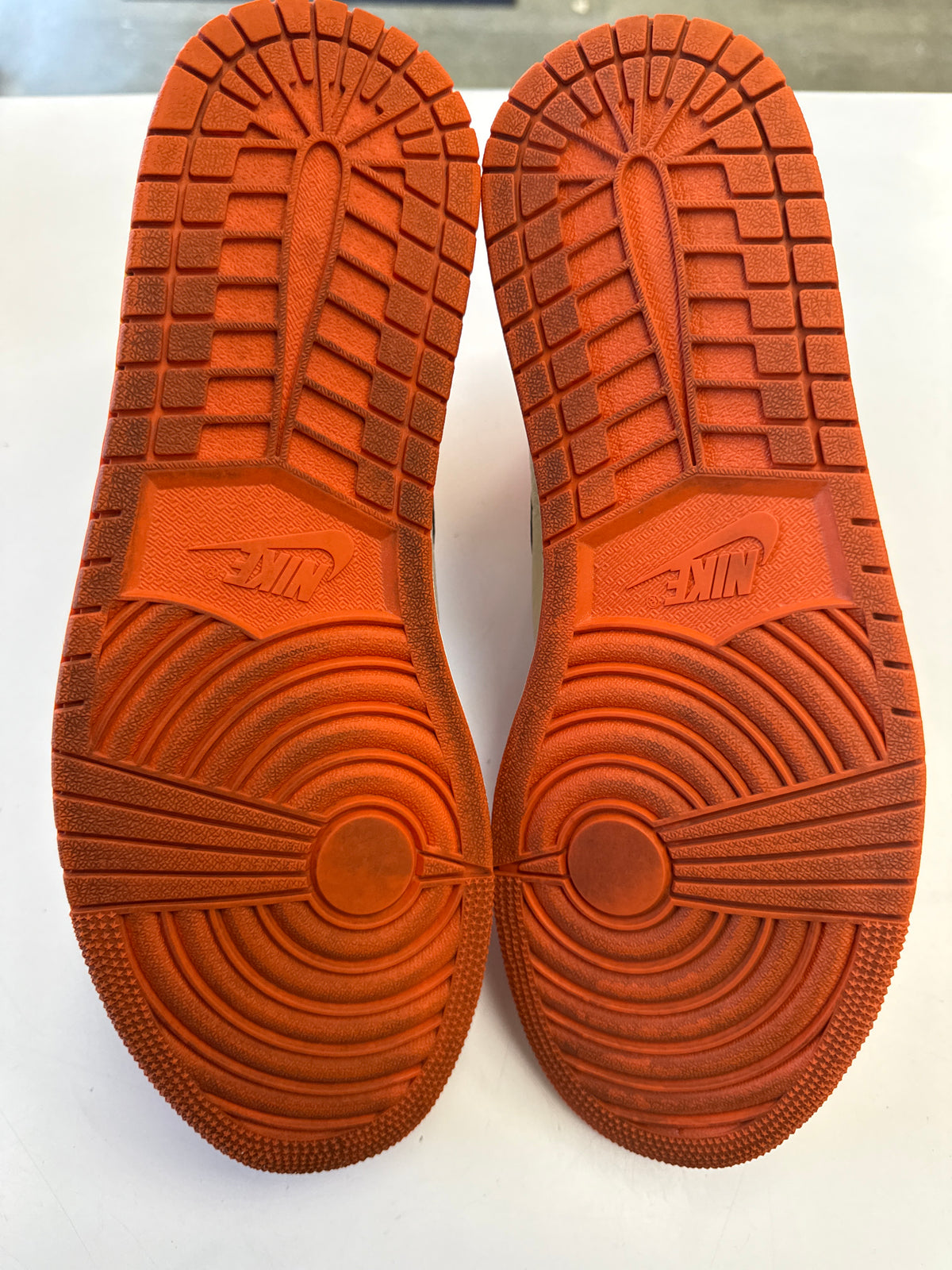 AIR JORDAN 1 REVERSE SHATTERED BACKBOARD - SIZE 13 (WORN)