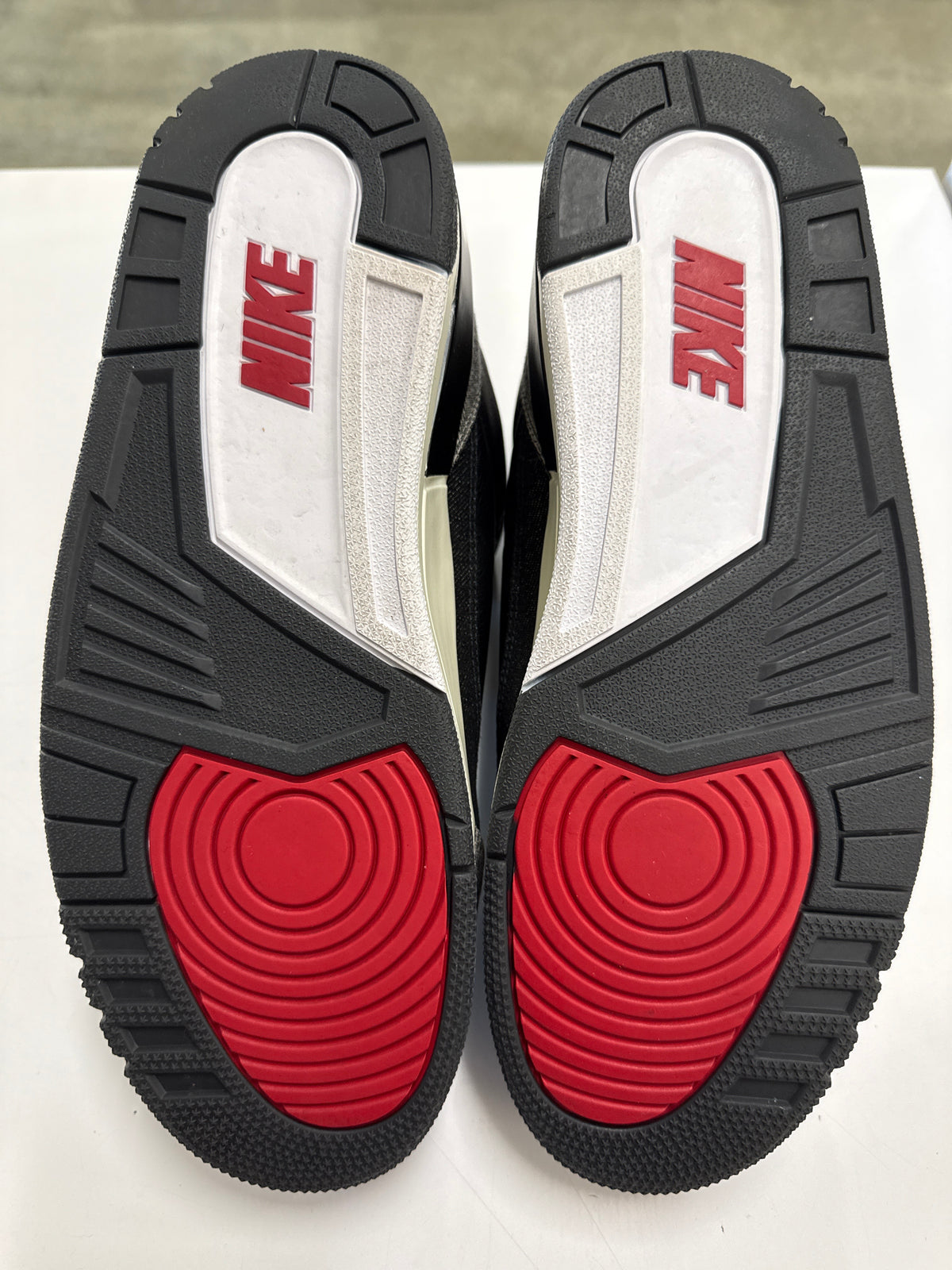 AIR JORDAN 3 LEVIS BLACK - SIZE 12 (WORN)