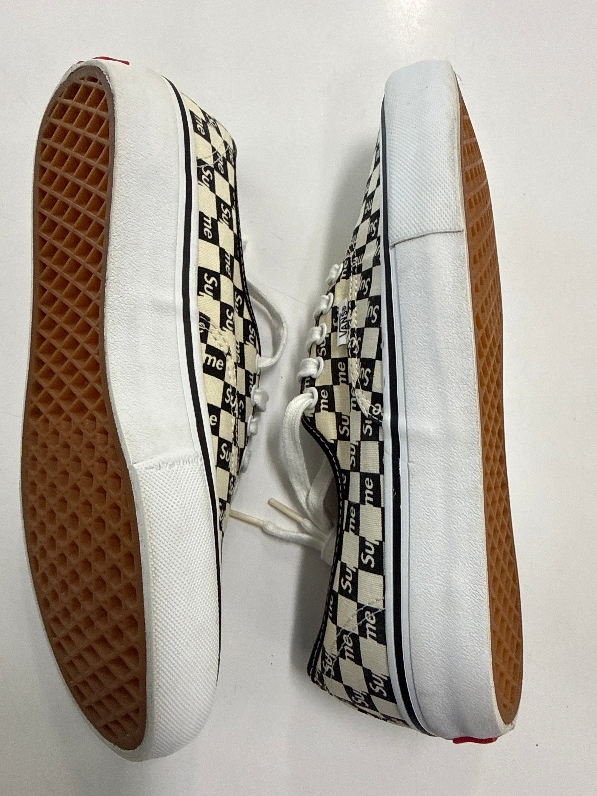 VANS SUPREME BLACK CHECKER LOGO  - SIZE 9 (WORN)