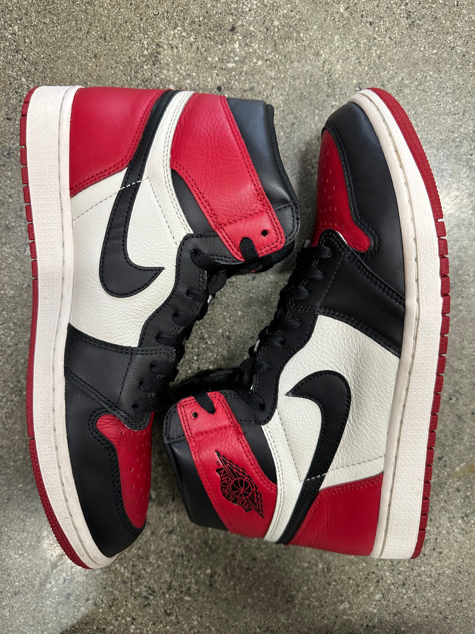AIR JORDAN 1 HIGH BRED TOE - SIZE 11 (WORN)