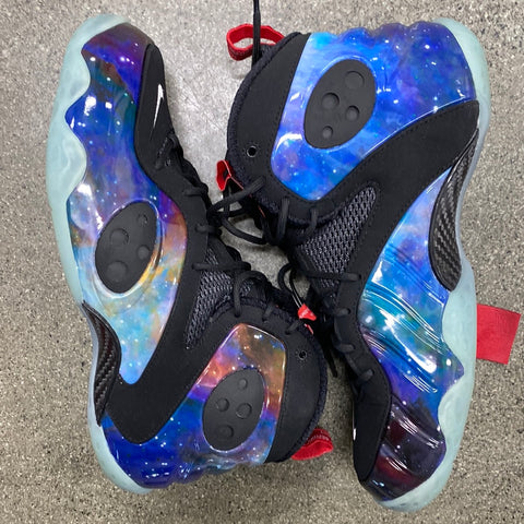 2019 ZOOM ROOKIE GALAXY SIZE 10.5 (WORN ONCE)