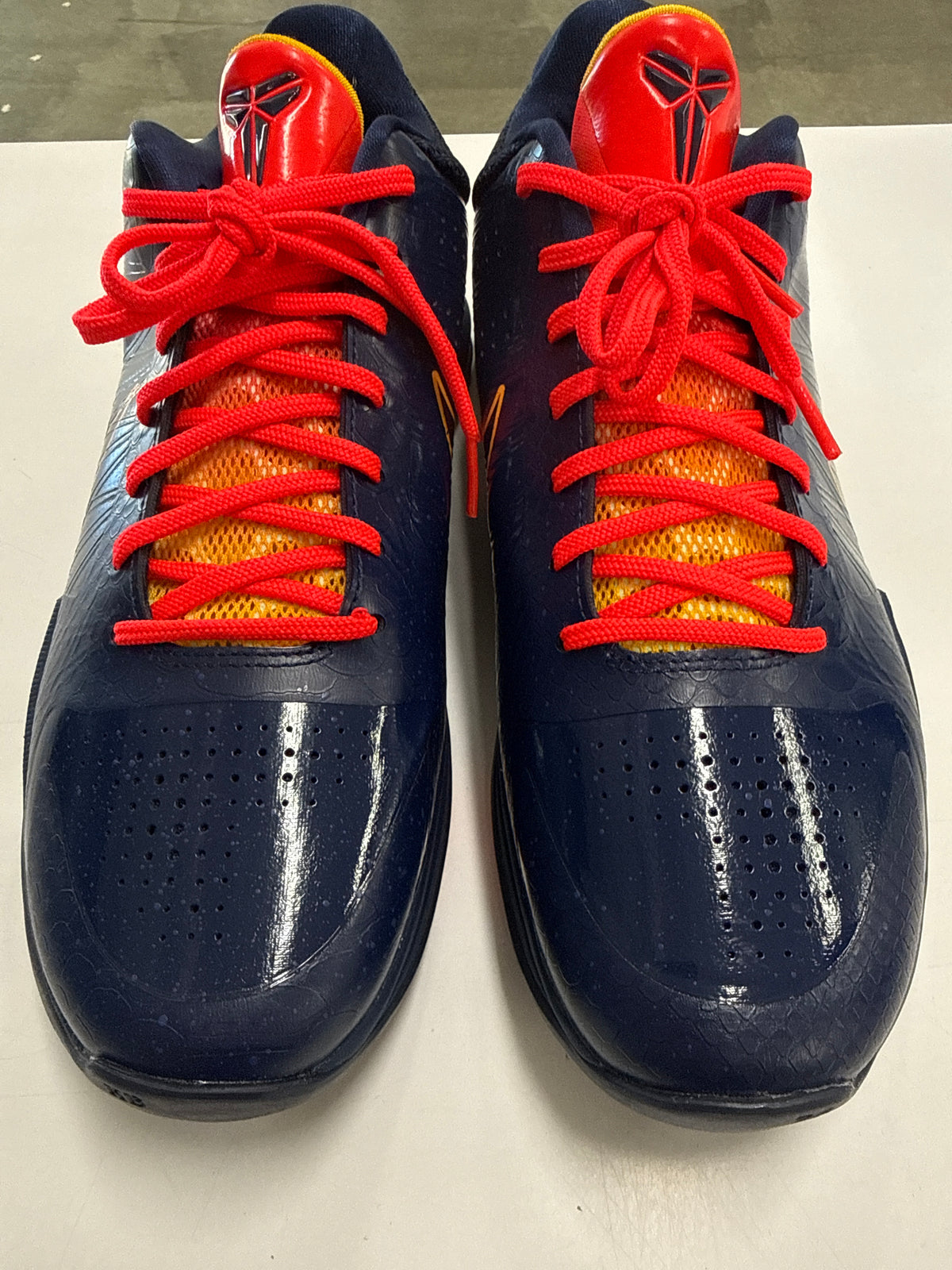 KOBE 5 PROTRO CAITLIN CLARK INDIANA FEVER - SIZE 10 (WORN) - SUPER CLEAN