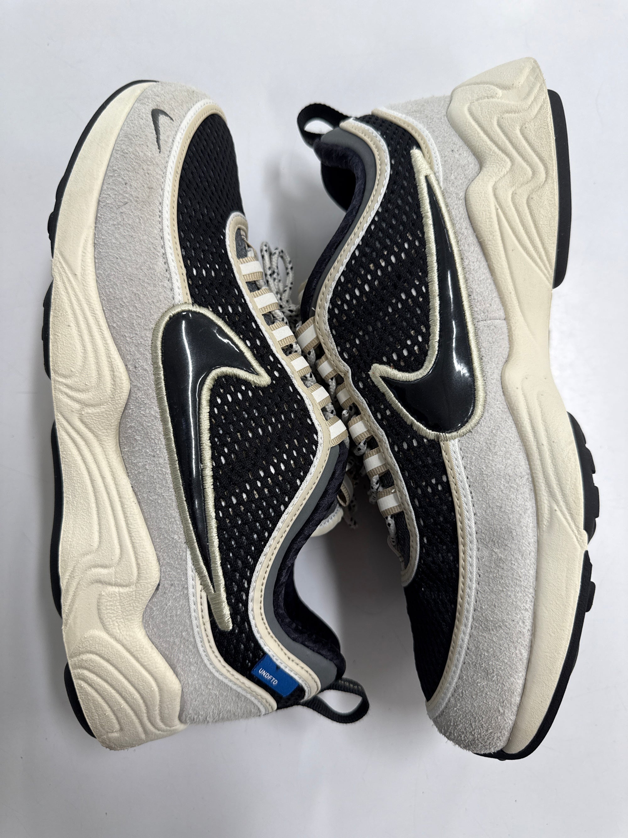 AIR ZOOM SPIRIDON UNDEFEATED PHANTOM - SIZE 9 (WORN)