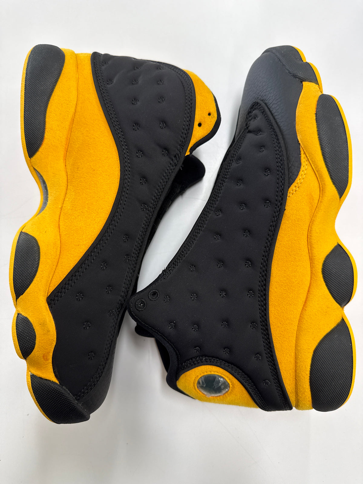 AIR JORDAN 13 CARMELO CLASS OF 2002 - SIZE 9.5 (WORN)