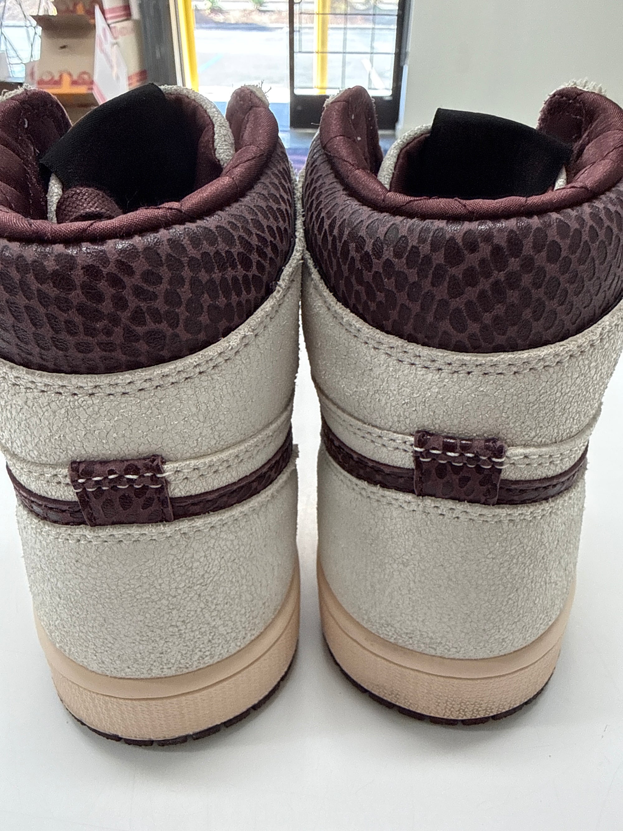 AIR JORDAN 1 OG A MA MANIERE - SIZE 8.5 (WORN)