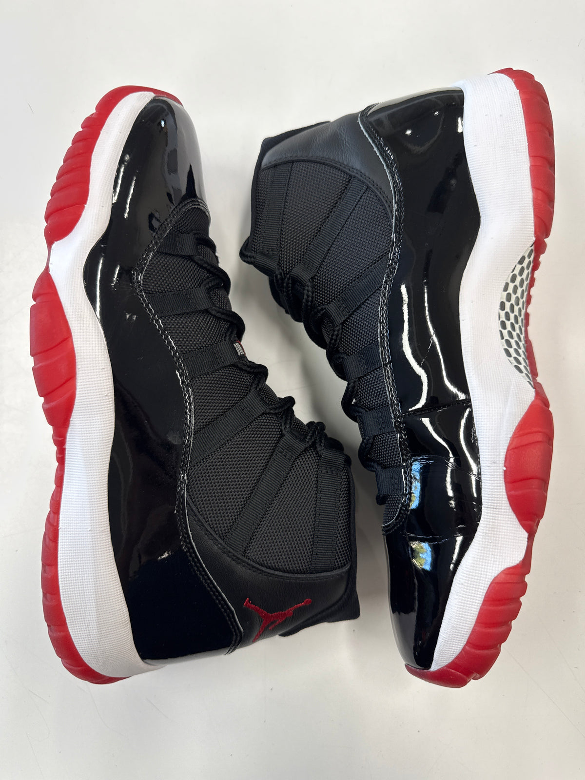 AIR JORDAN 11 BRED 2019 - SIZE 13 (WORN)