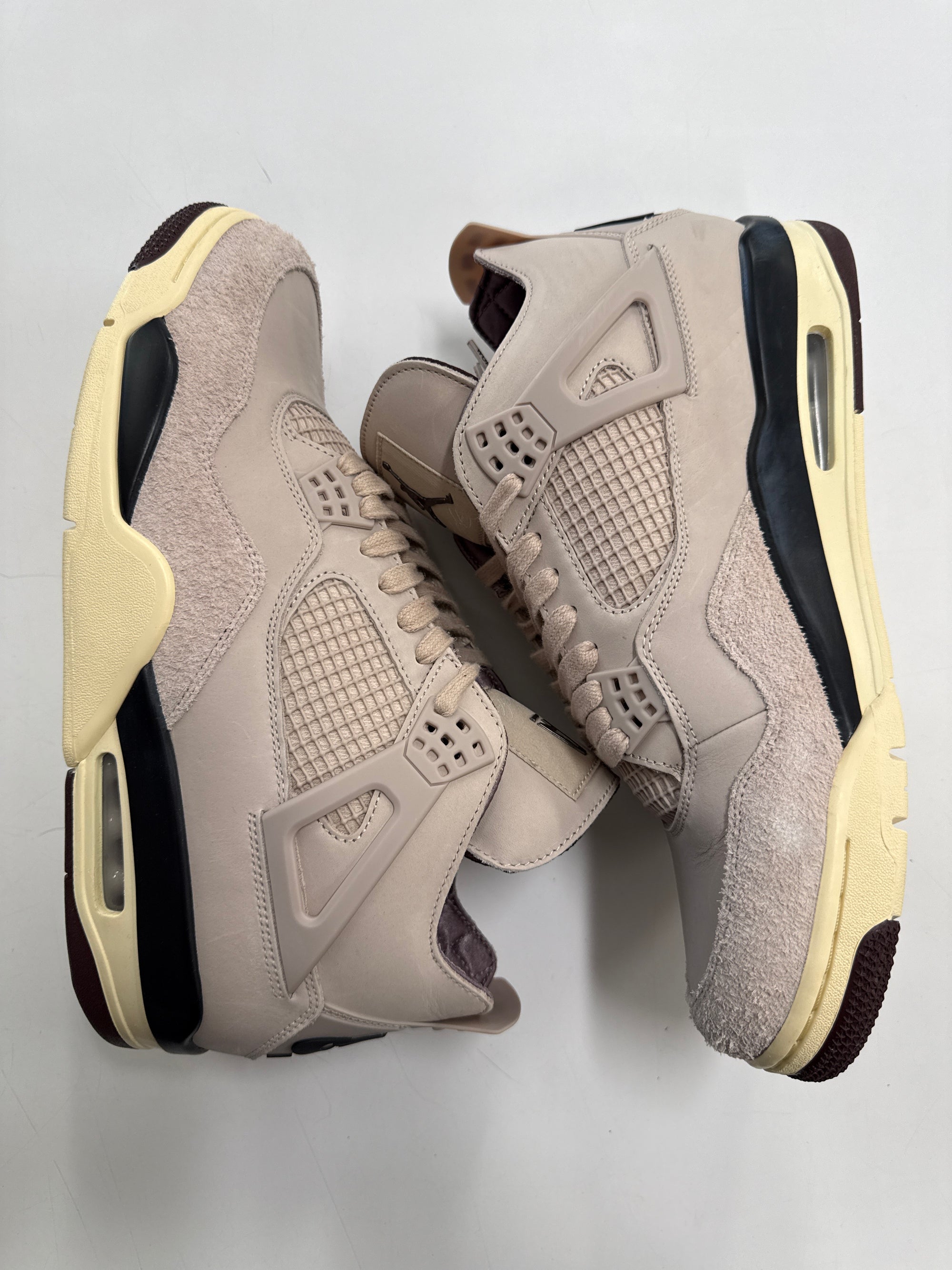 WMNS AIR JORDAN 4 A MA MANIERE WHILE YOU WERE SLEEPING - SIZE W13.5 M12 (WORN)