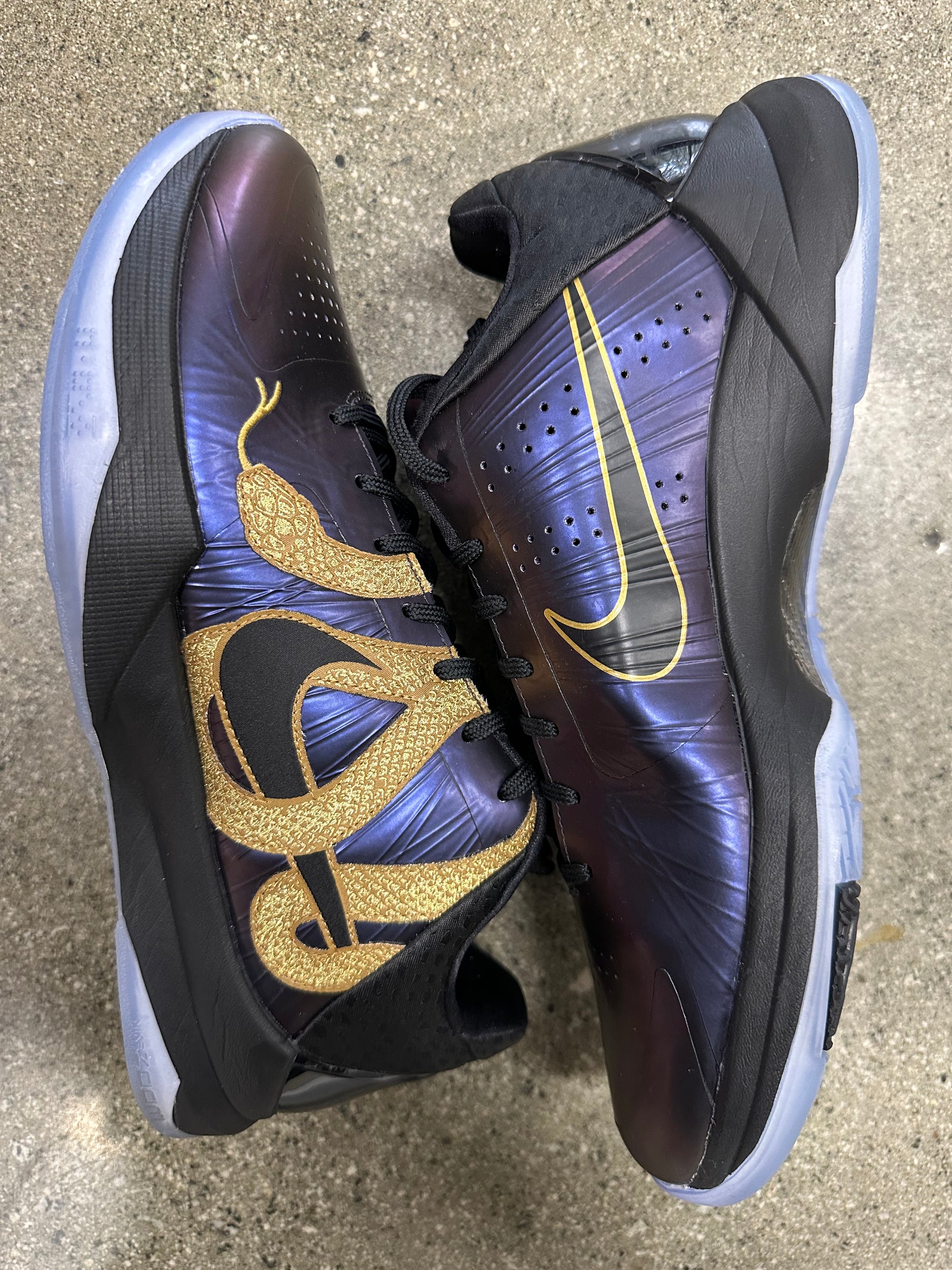 KOBE 5 PROTRO - SIZE 11.5 (WORN)