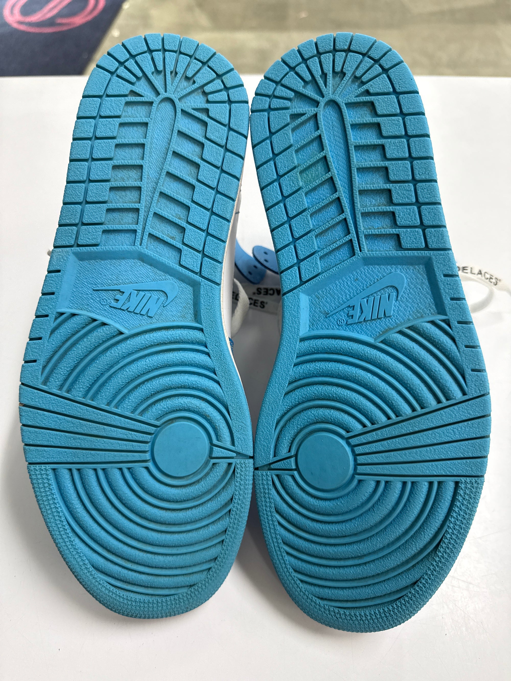 OFF WHITE AIR JORDAN 1 HIGH UNIVERSITY BLUE - SIZE 9.5 (WORN) - REPLACEMENT BOX