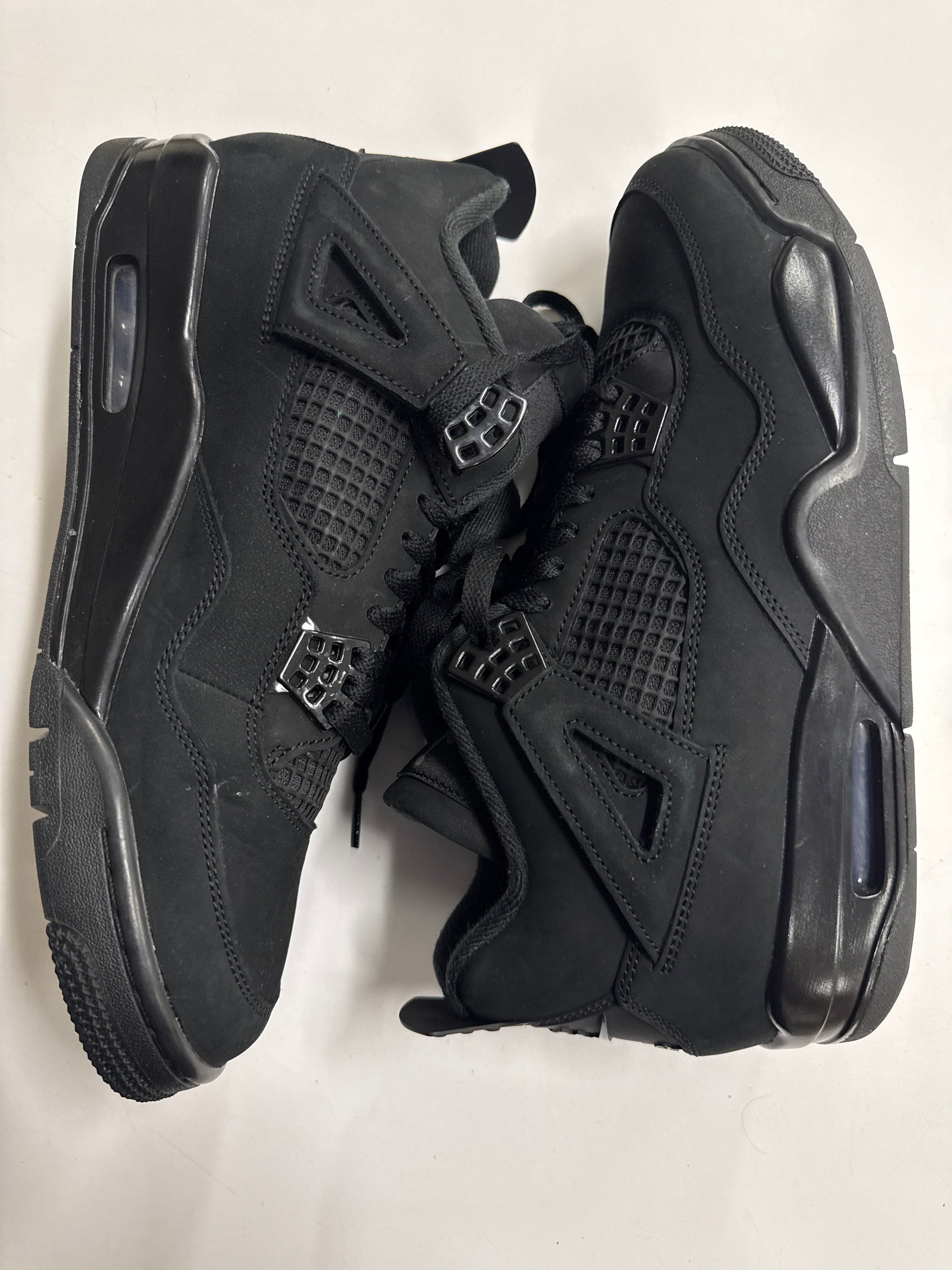 AIR JORDAN 4 BLACK CAT 2025 - SIZE 11 (WORN)