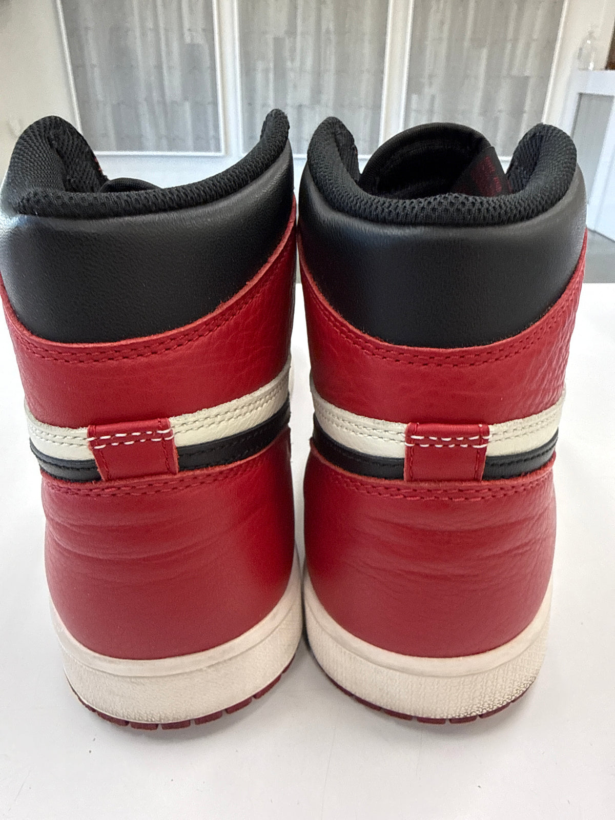AIR JORDAN 1 HIGH BRED TOE - SIZE 11 (WORN)