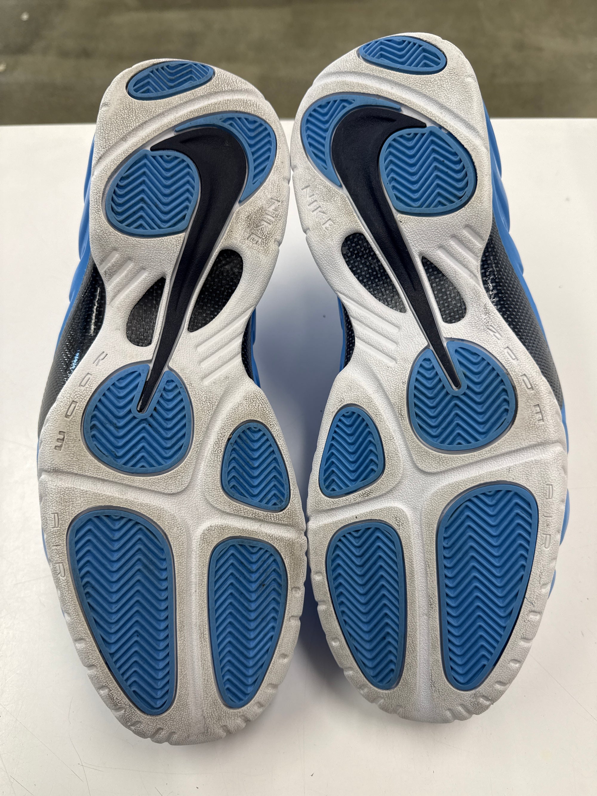 AIR FOAMPOSITE ONE UNIVERSITY BLUE 2026 - SIZE 14 (WORN)