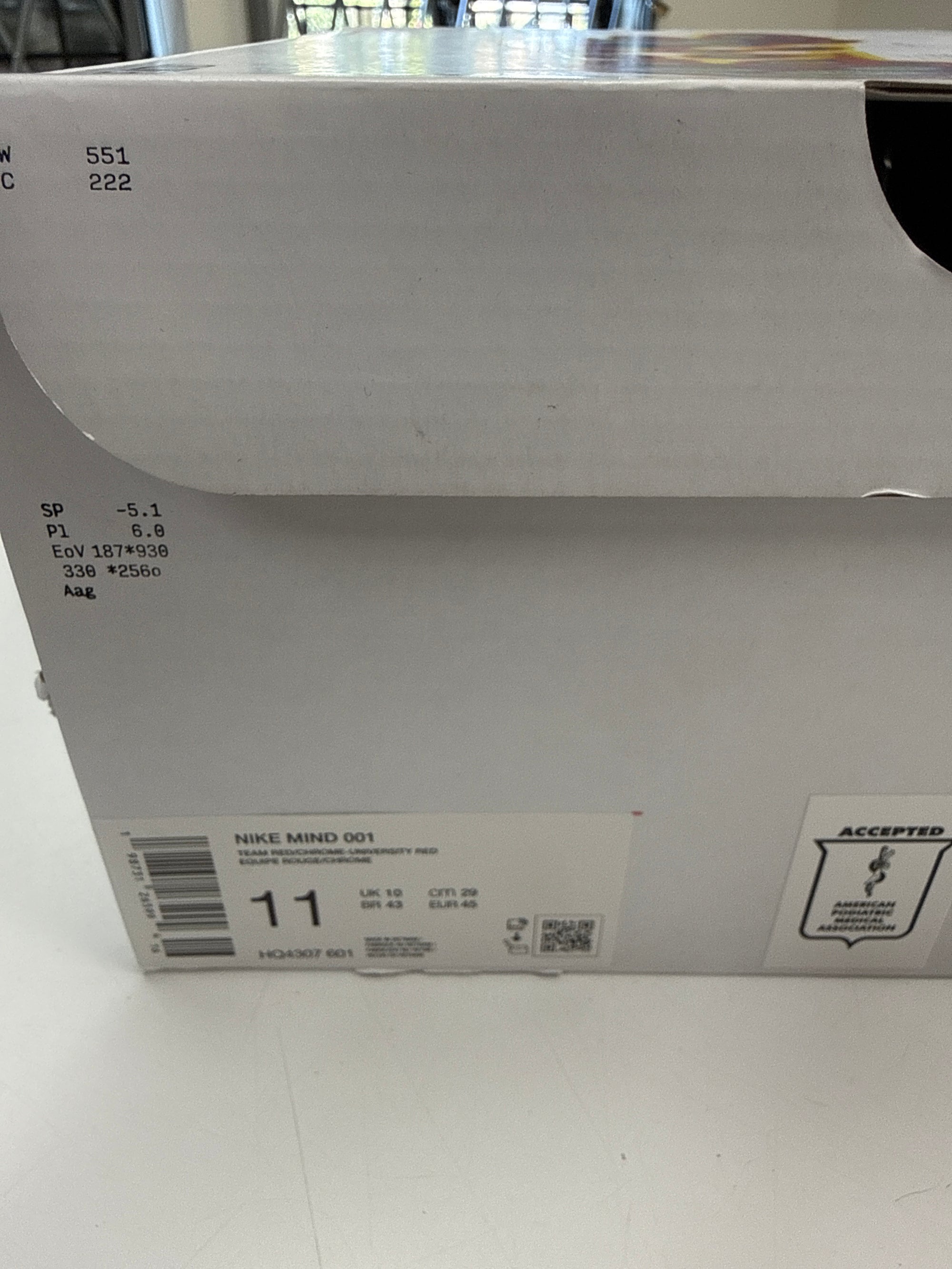 MIND 001 TEAM RED UNIVERSITY RED - SIZE 11 (WORN)