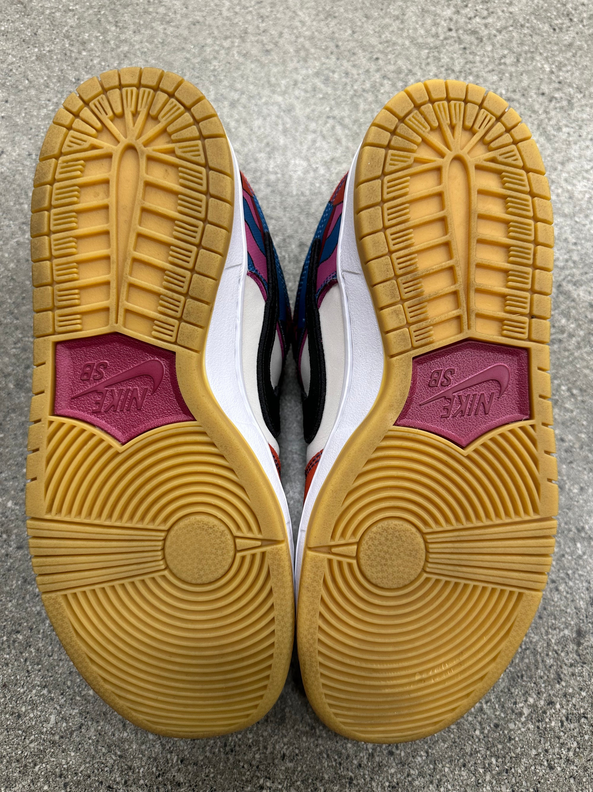 SB DUNK LOW PRO PARRA ABSTRACT ART - SIZE 7.5 (WORN)