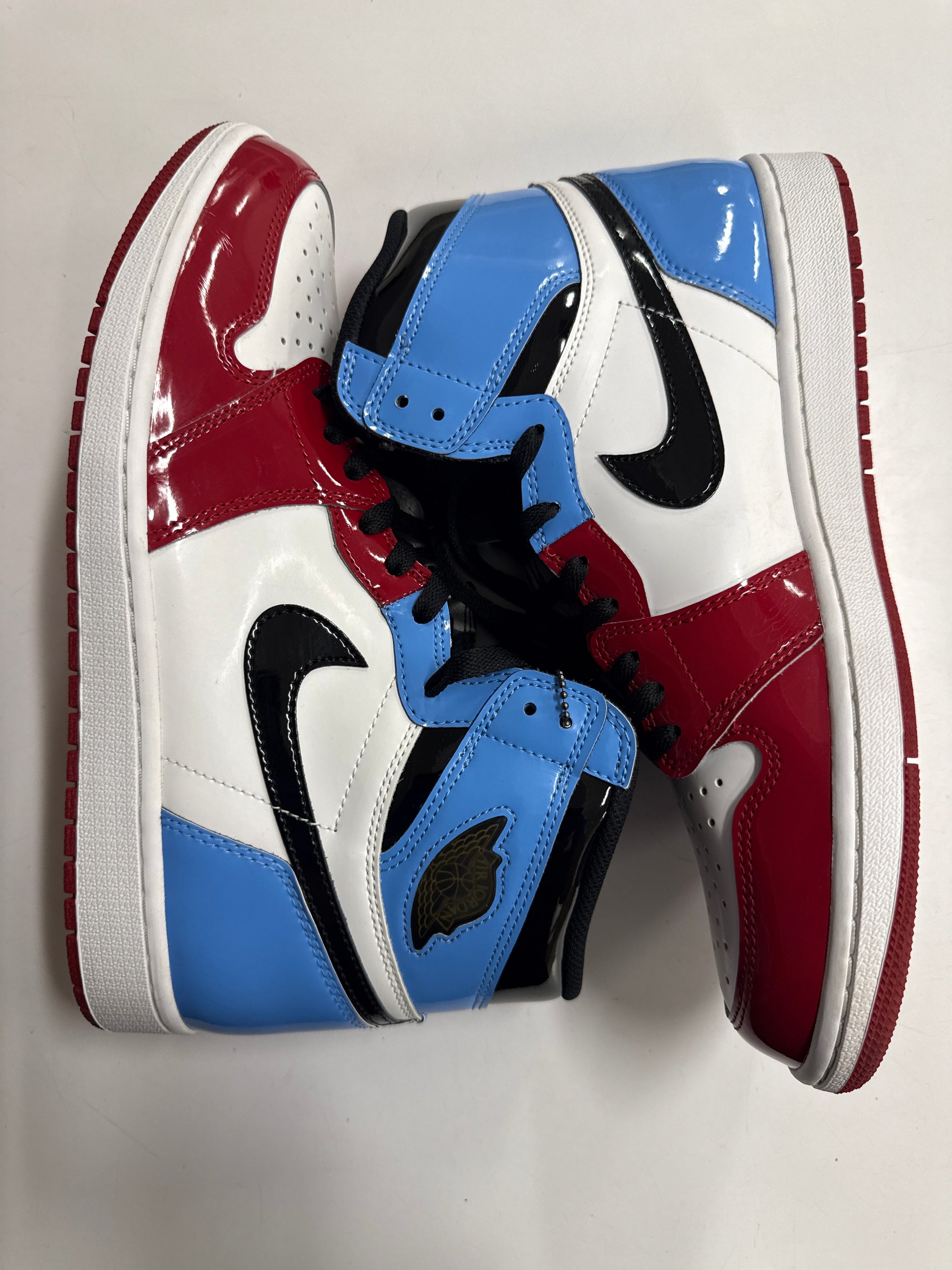 AIR JORDAN 1 HIGH UNC FEARLESS UNC CHICAGO - SIZE 12 (WORN)
