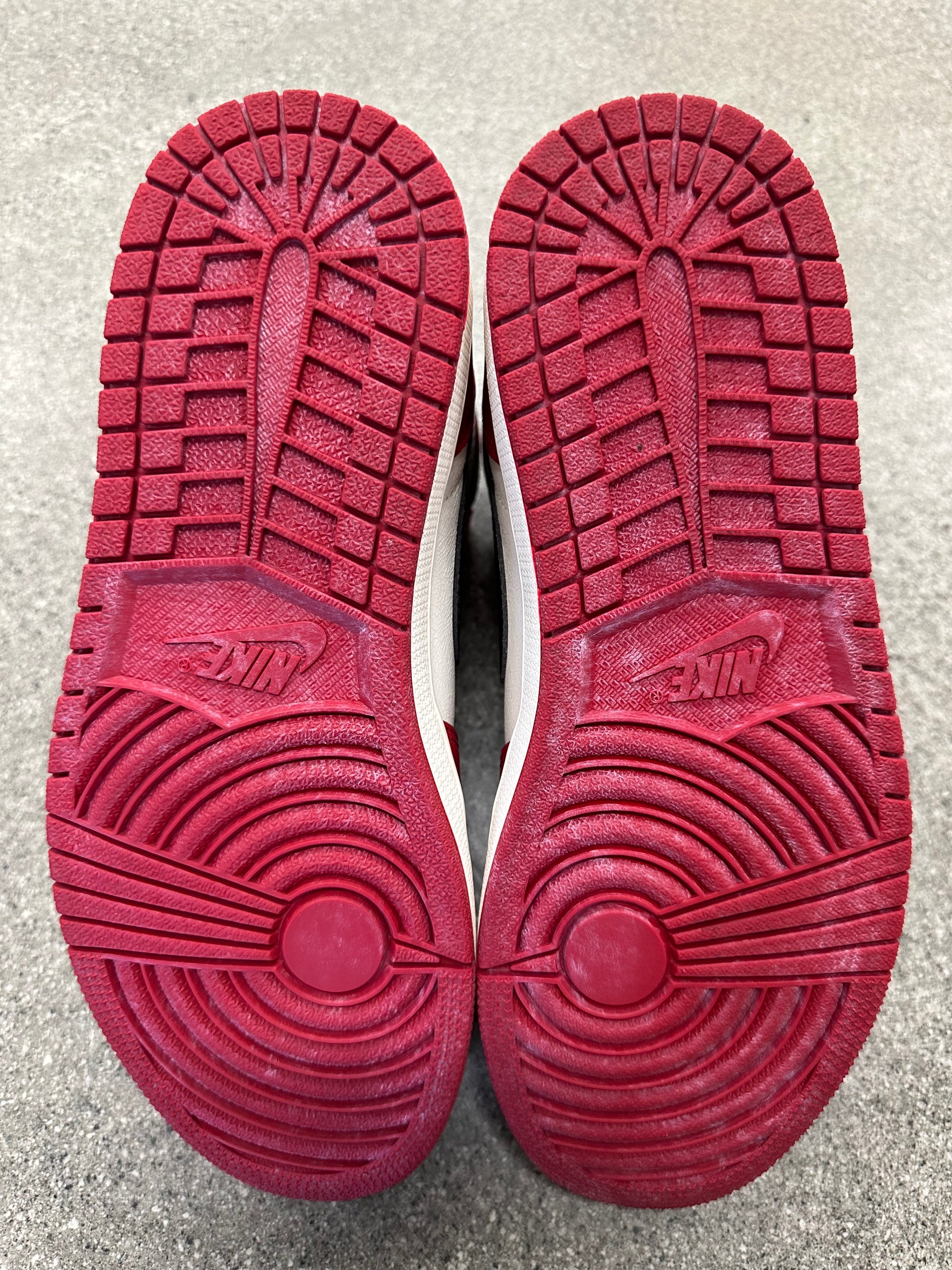 AIR JORDAN 1 HIGH LOST AND FOUND - SIZE 9 (WORN) (SUPER CLEAN)