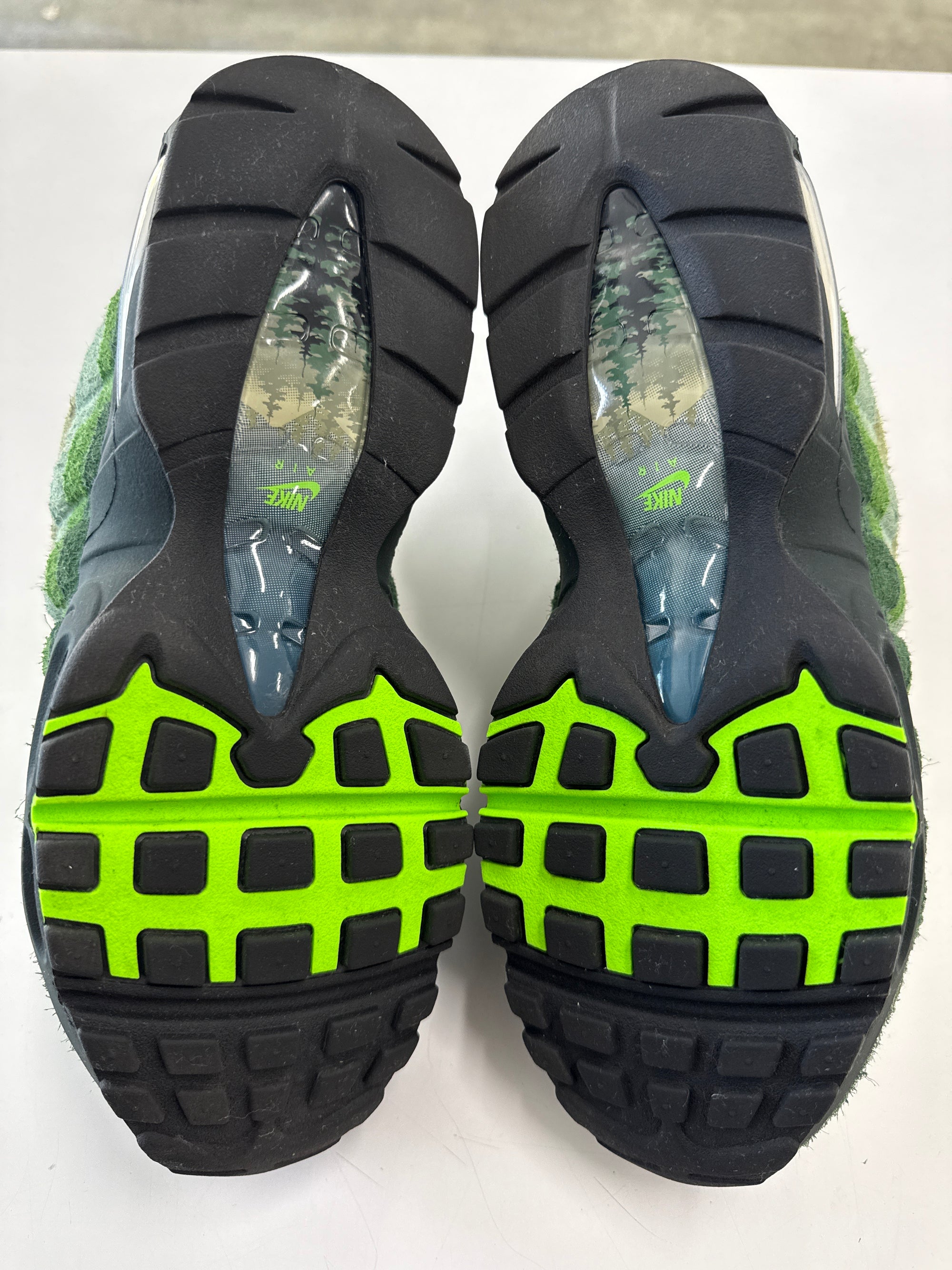 AIR MAX 95 BIG BUBBLE DUCKS OF FEATHER OREGON DUCKS THE WOODS - SIZE 8.5 (WORN)