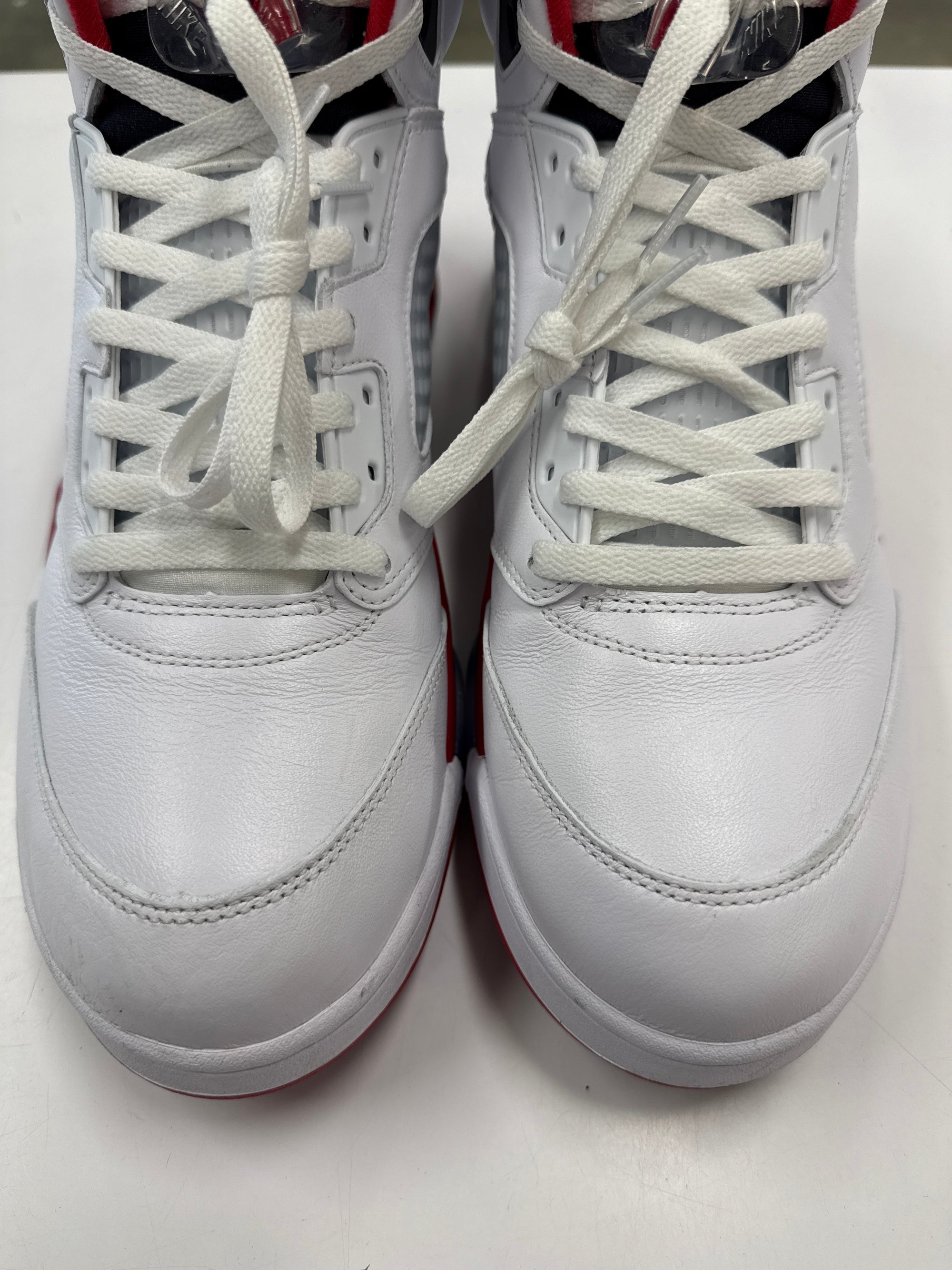 AIR JORDAN 5 FIRE RED BLACK TONGUE 2025 - SIZE 14 (WORN)