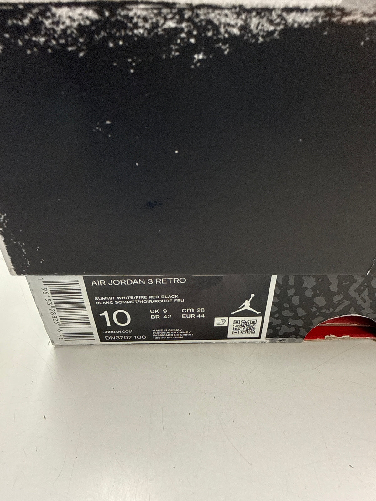 AIR JORDAN 3 REIMAGINED - SIZE 10 (WORN)