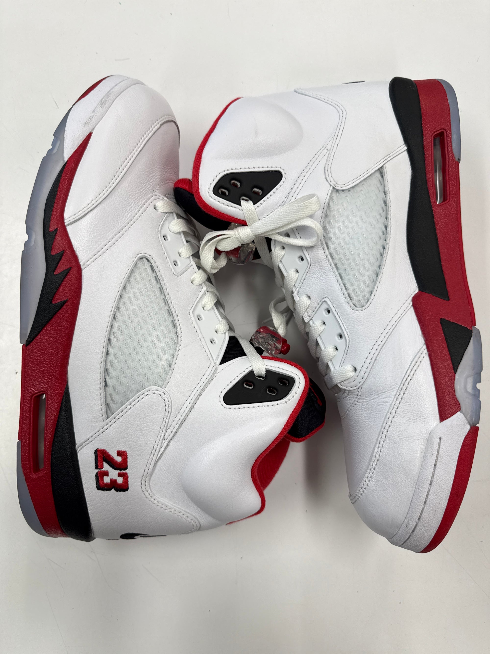 AIR JORDAN 5 FIRE RED BLACK TONGUE 2025 - SIZE 14 (WORN)