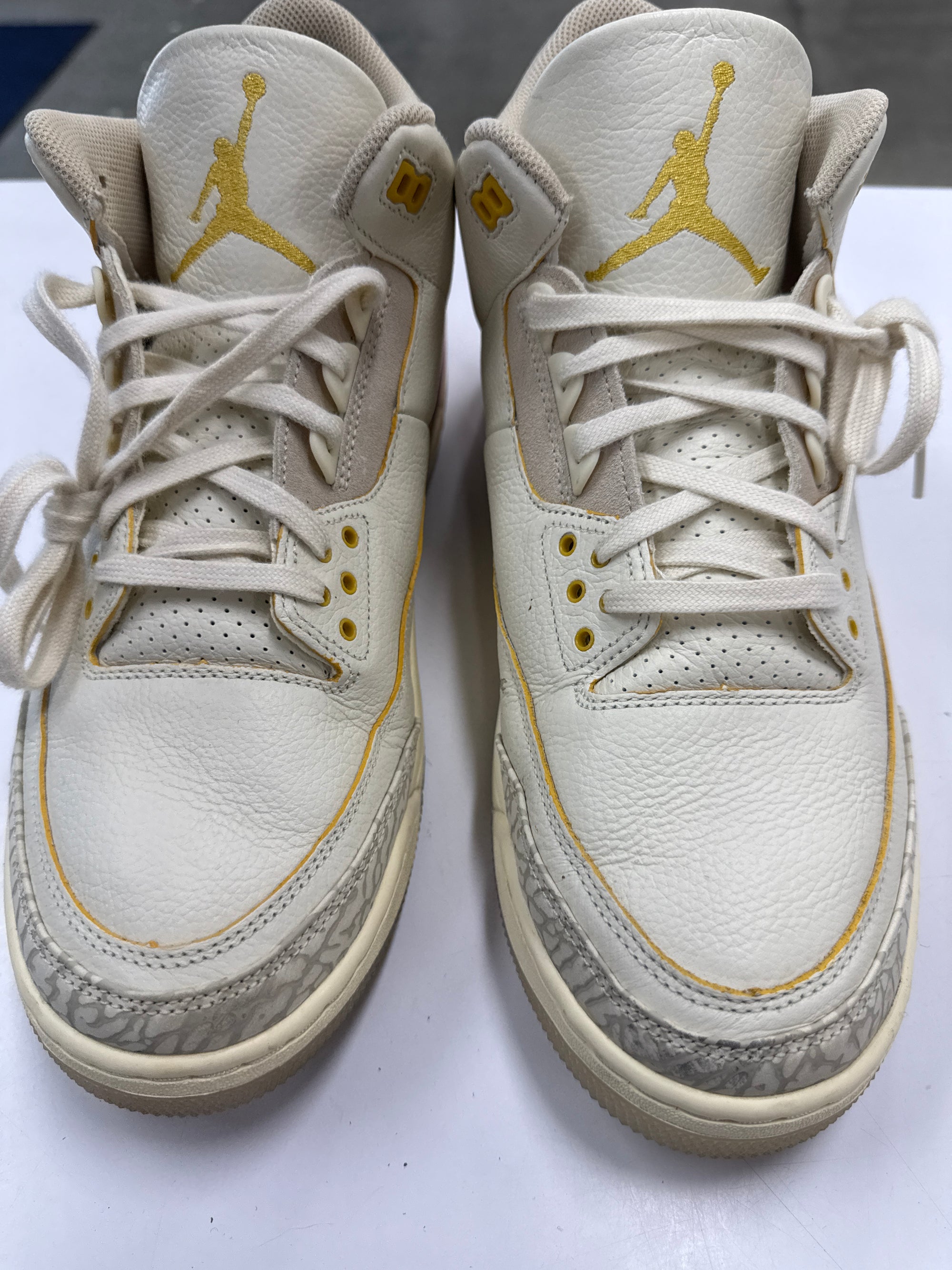 AIR JORDAN 3 MEDELLIN SUNSET J BALVIN - SIZE 13 (WORN)