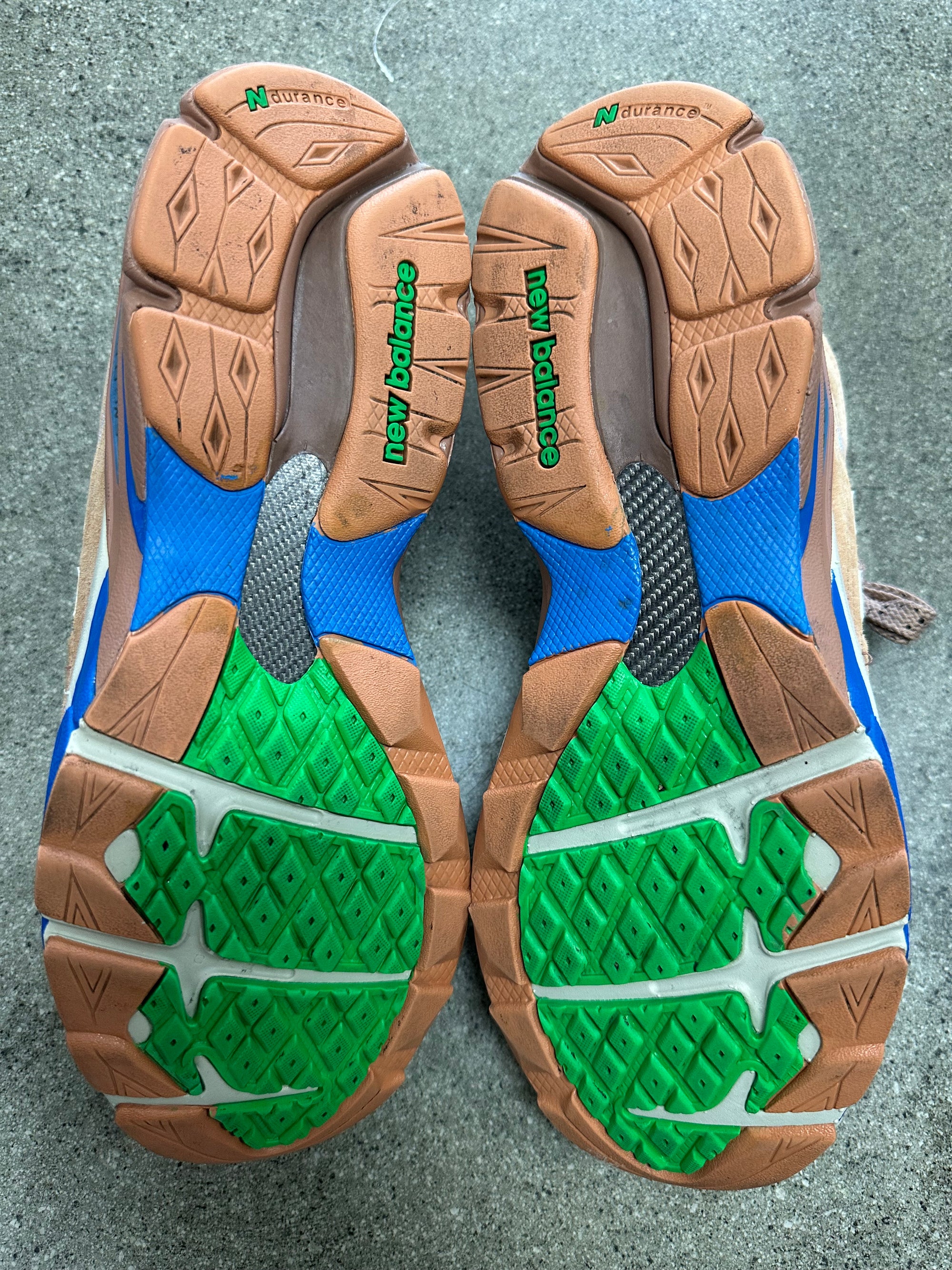 NEW BALANCE 990 JOE FRESHGOODS OUTISIDE CLOTHES - SIZE 10.5 (WORN)