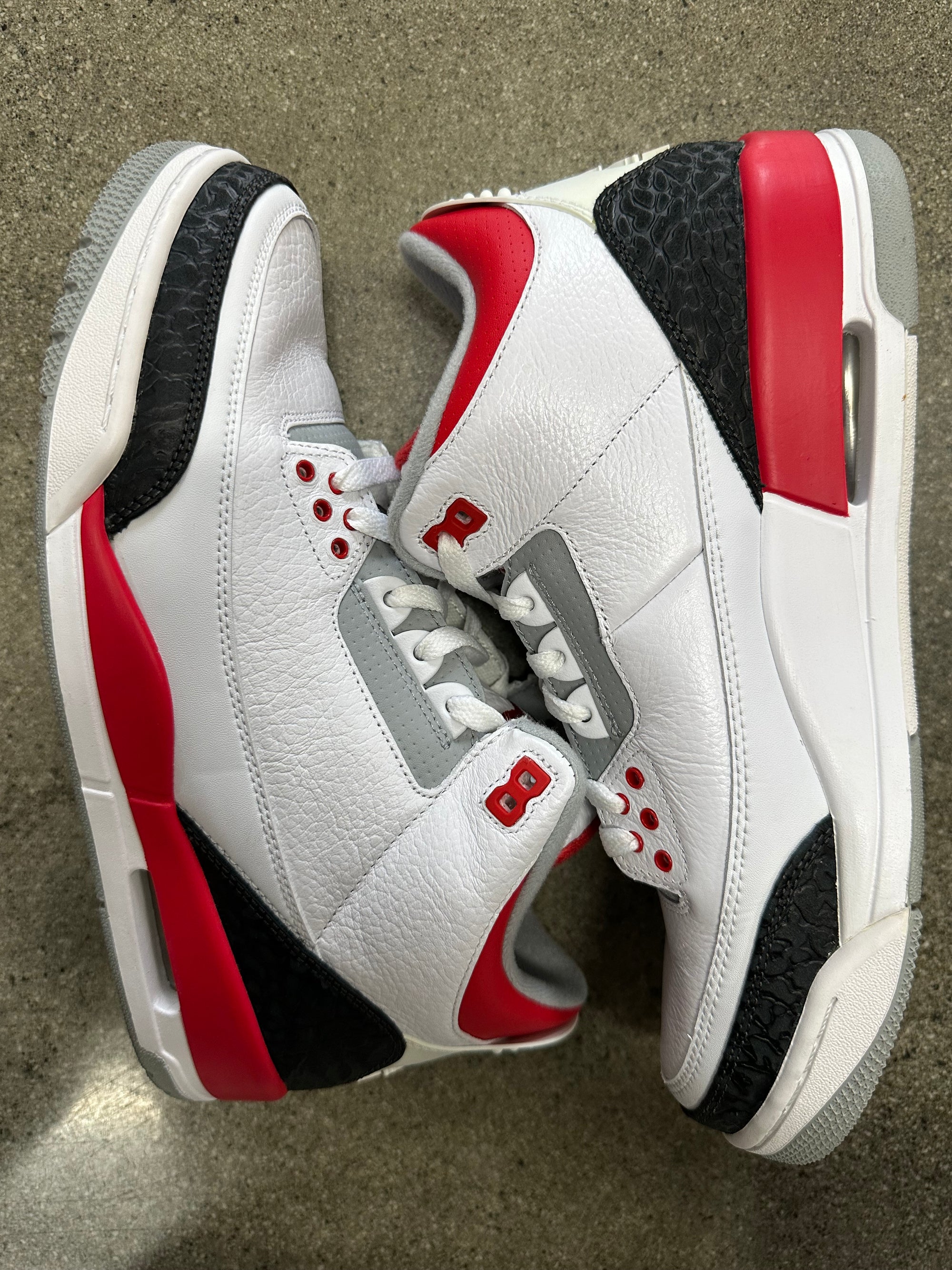 AIR JORDAN 3 FIRE RED 2013 - SIZE 10 (WORN)