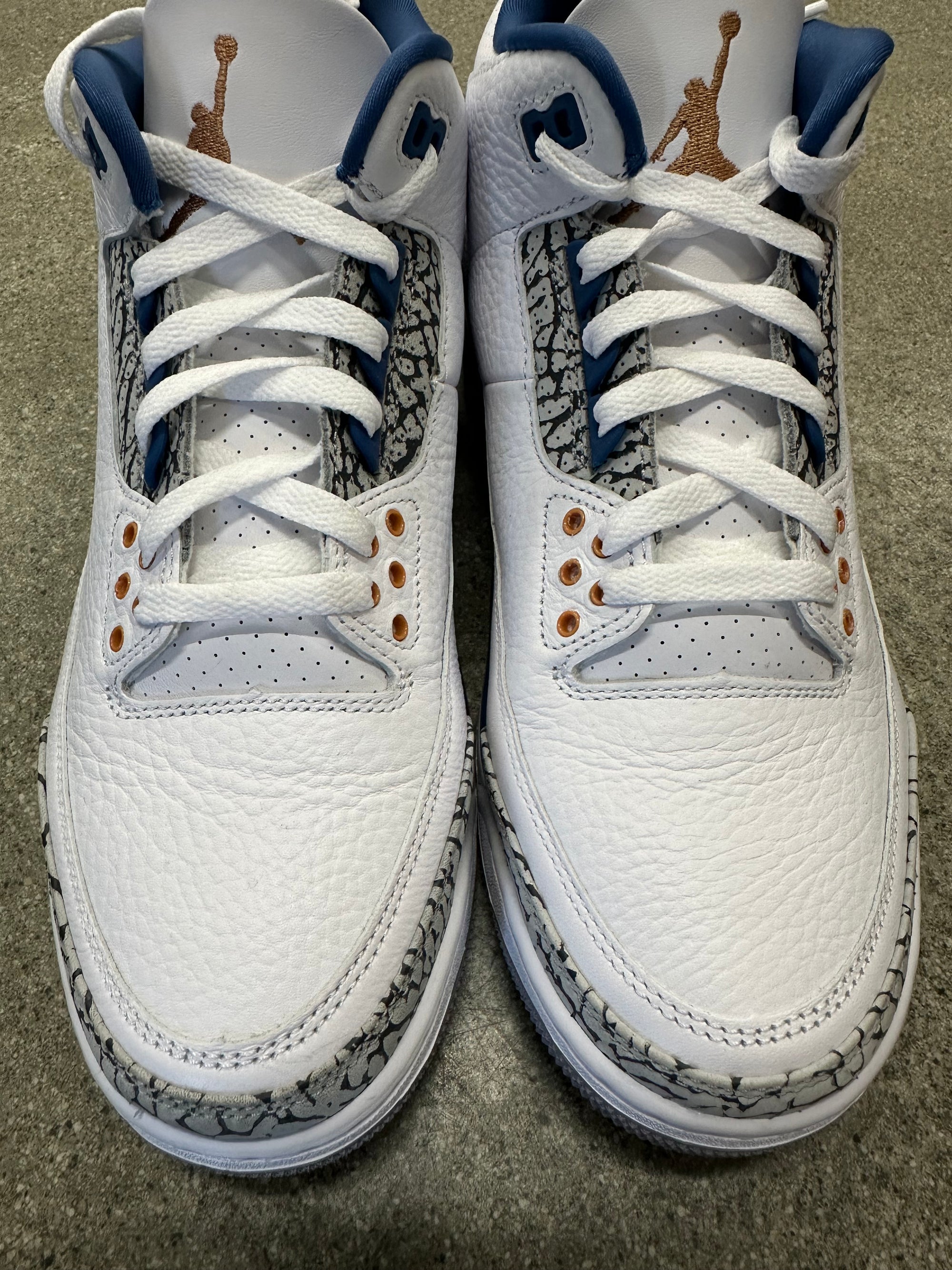 AIR JORDAN 3 WIZARDS - SIZE 10 (WORN)