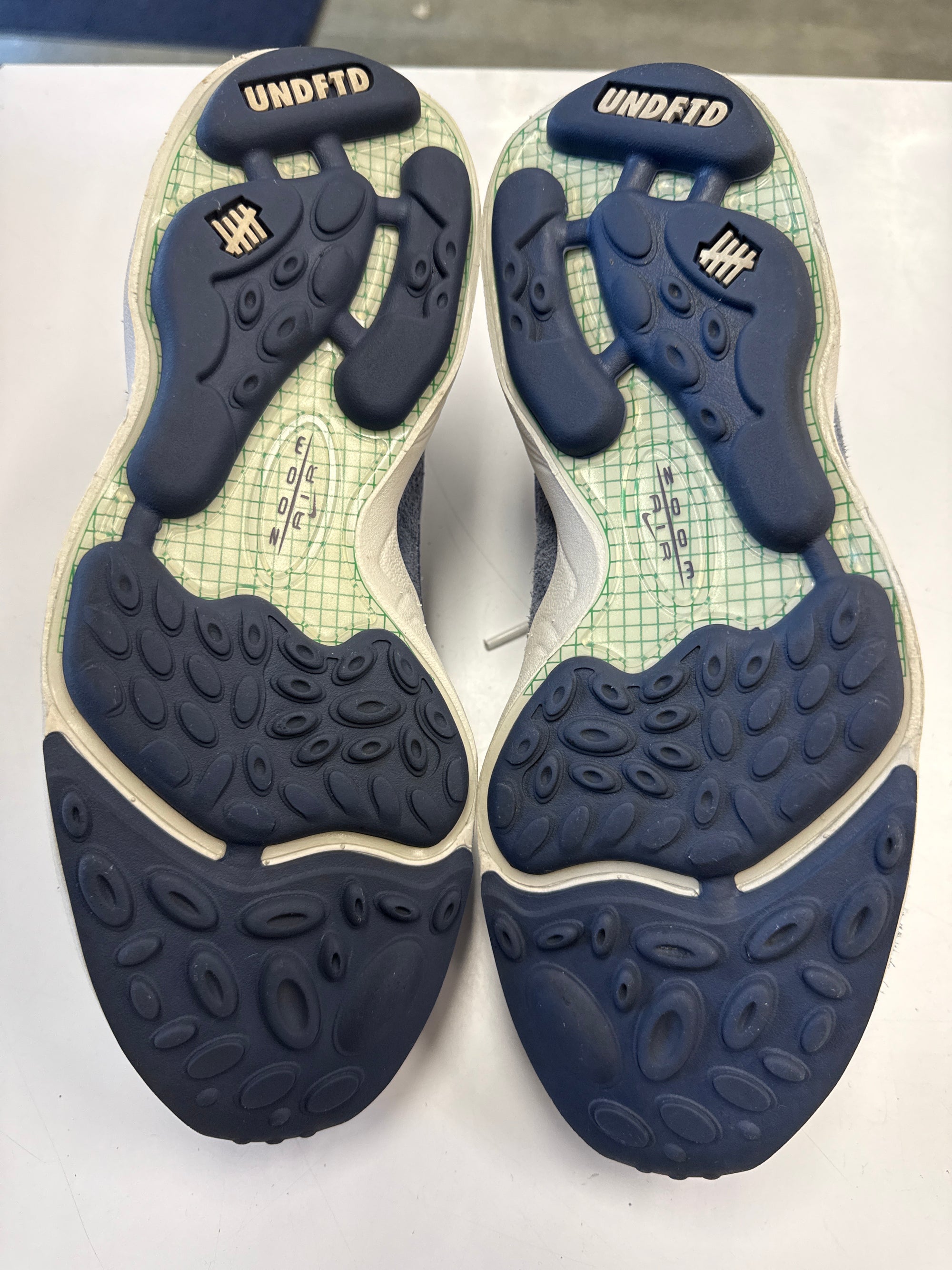 AIR ZOOM SPIRIDON UNDEFEATED THUNDER BLUE - SIZE 8.5 (WORN)