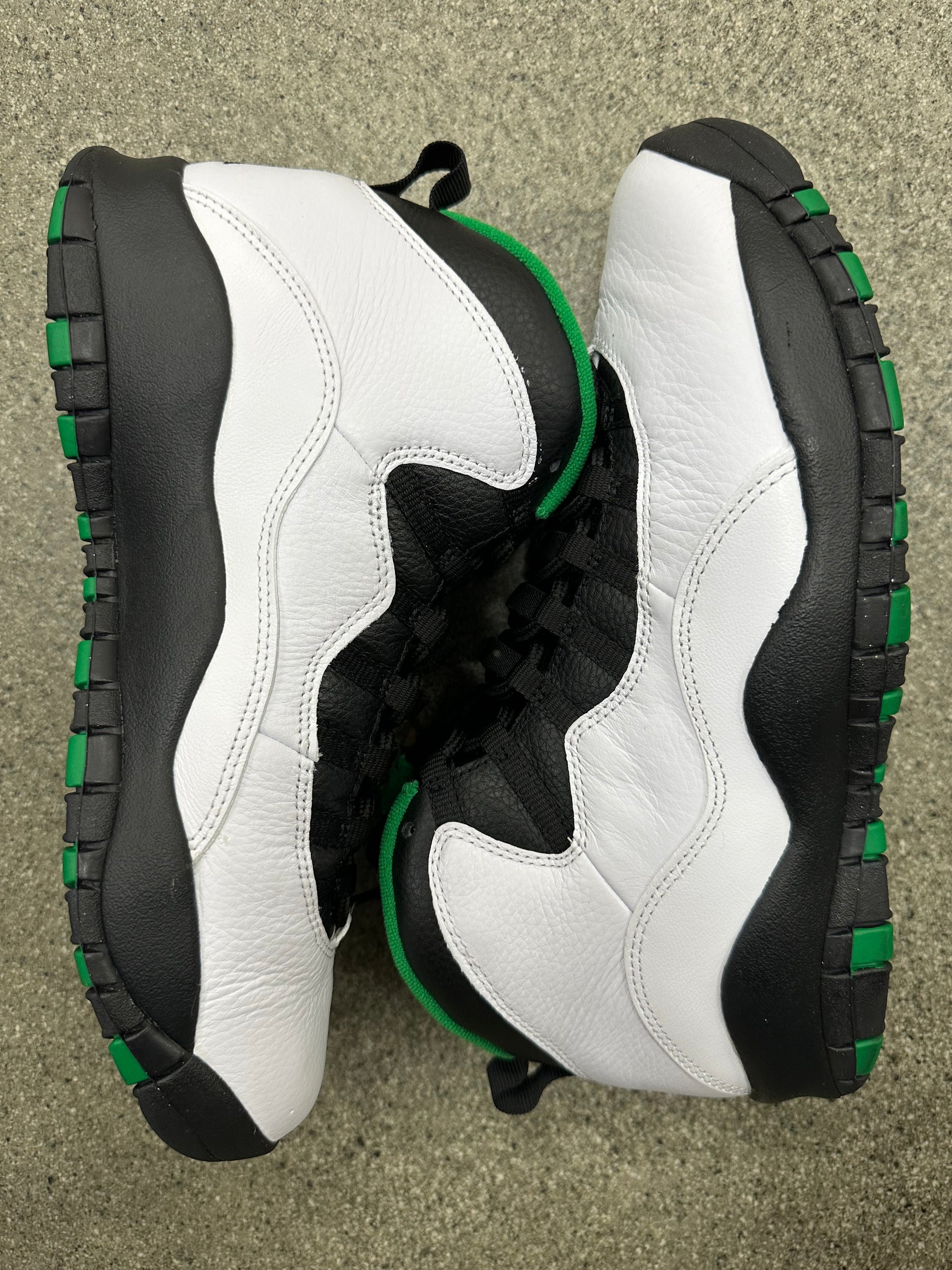 AIR JORDAN 10 SEATTLE - SIZE 10 (WORN)