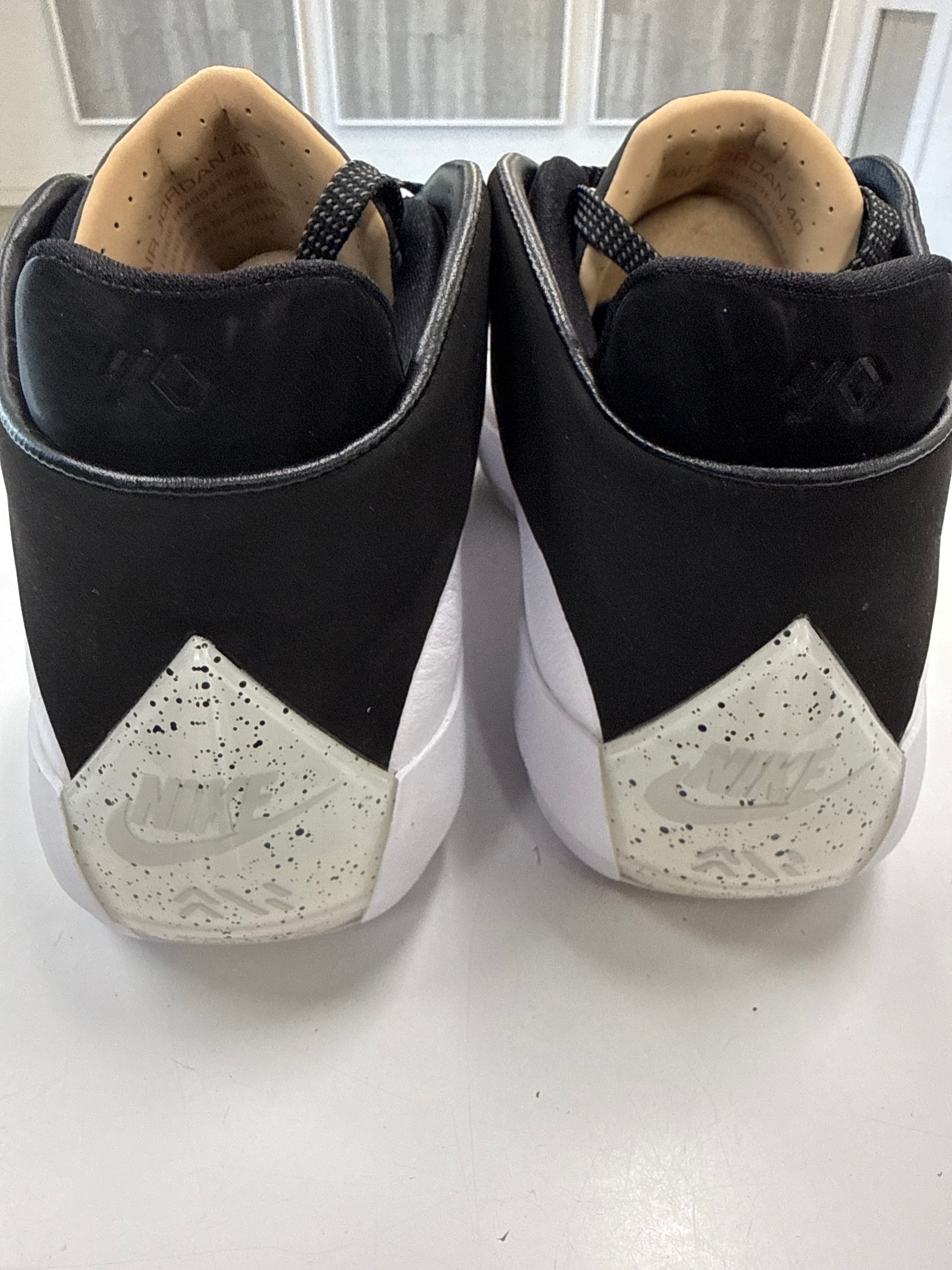 AIR JORDAN 40 THE CLASSIC - SIZE 11 (WORN)