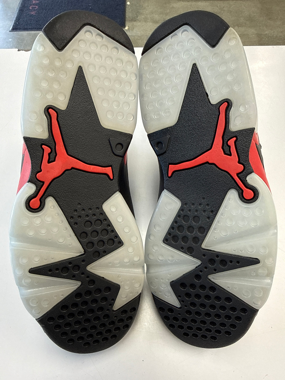 AIR JORDAN 6 INFRARED SALESMAN - SIZE 8 (WORN)