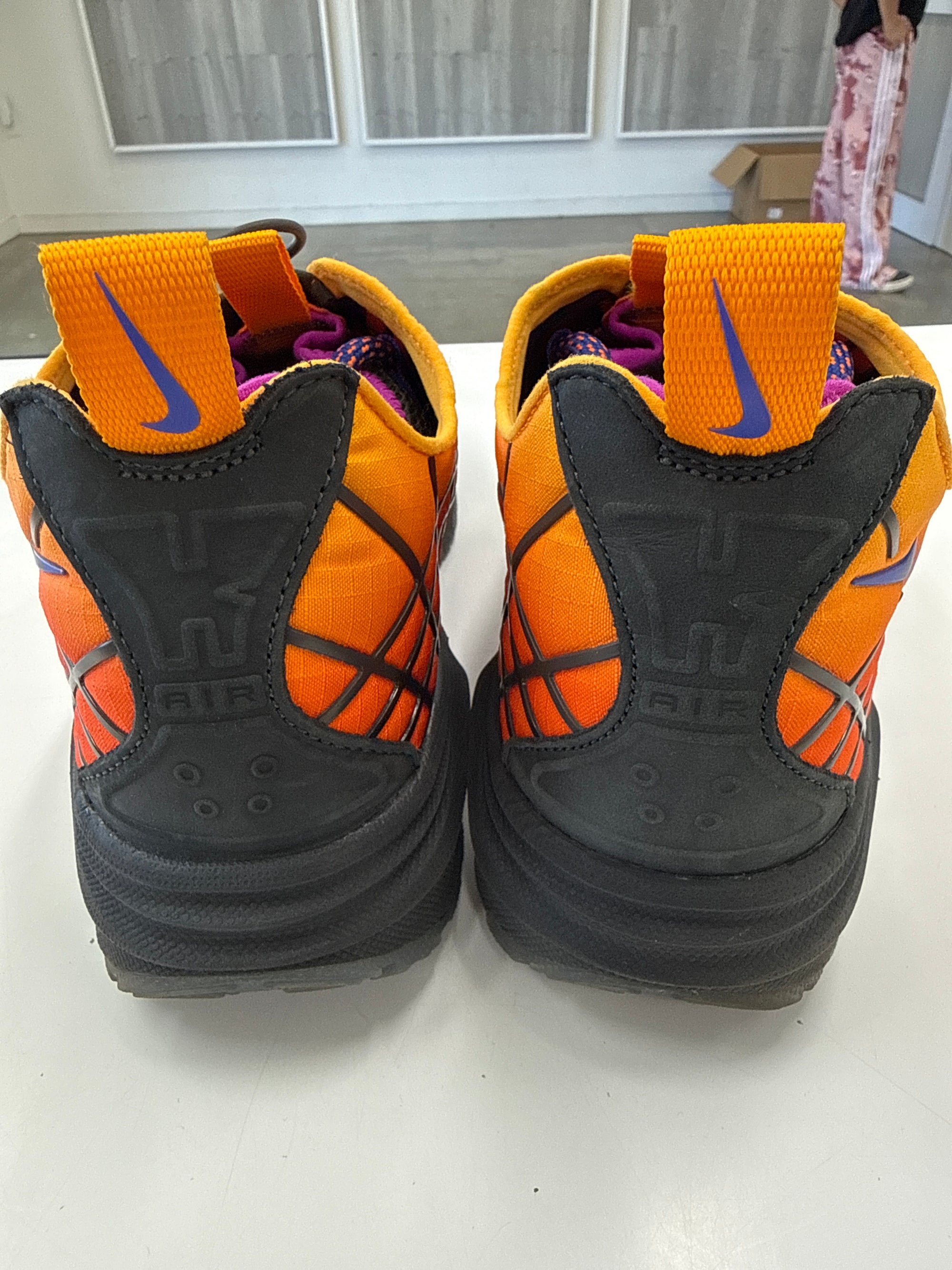 AIR MAX SUNDER KIDS OF IMMIGRANTS SUNRISE - SIZE 9.5 (WORN)