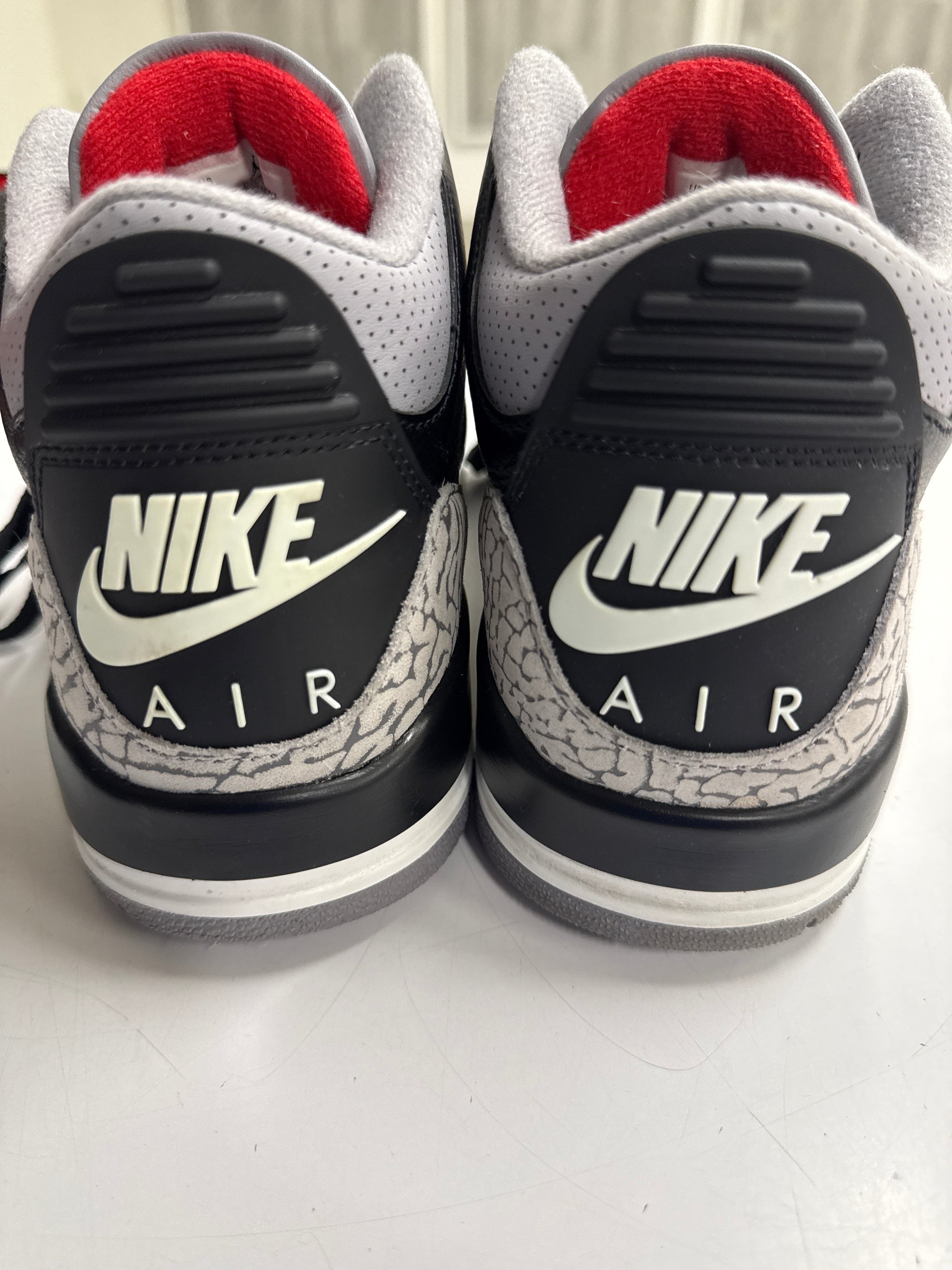 AIR JORDAN 3 BLACK CEMENT 2024 - SIZE 10 (WORN)