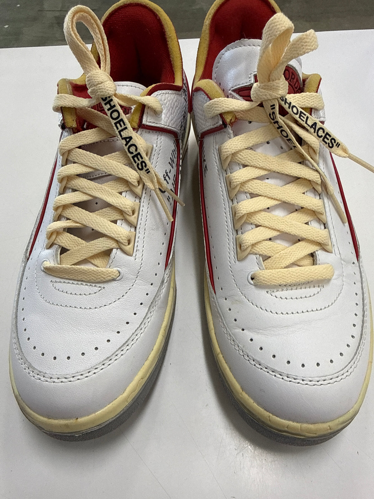OFF WHITE AIR JORDAN 2 LOW CHICAGO - SIZE 9.5 (WORN)