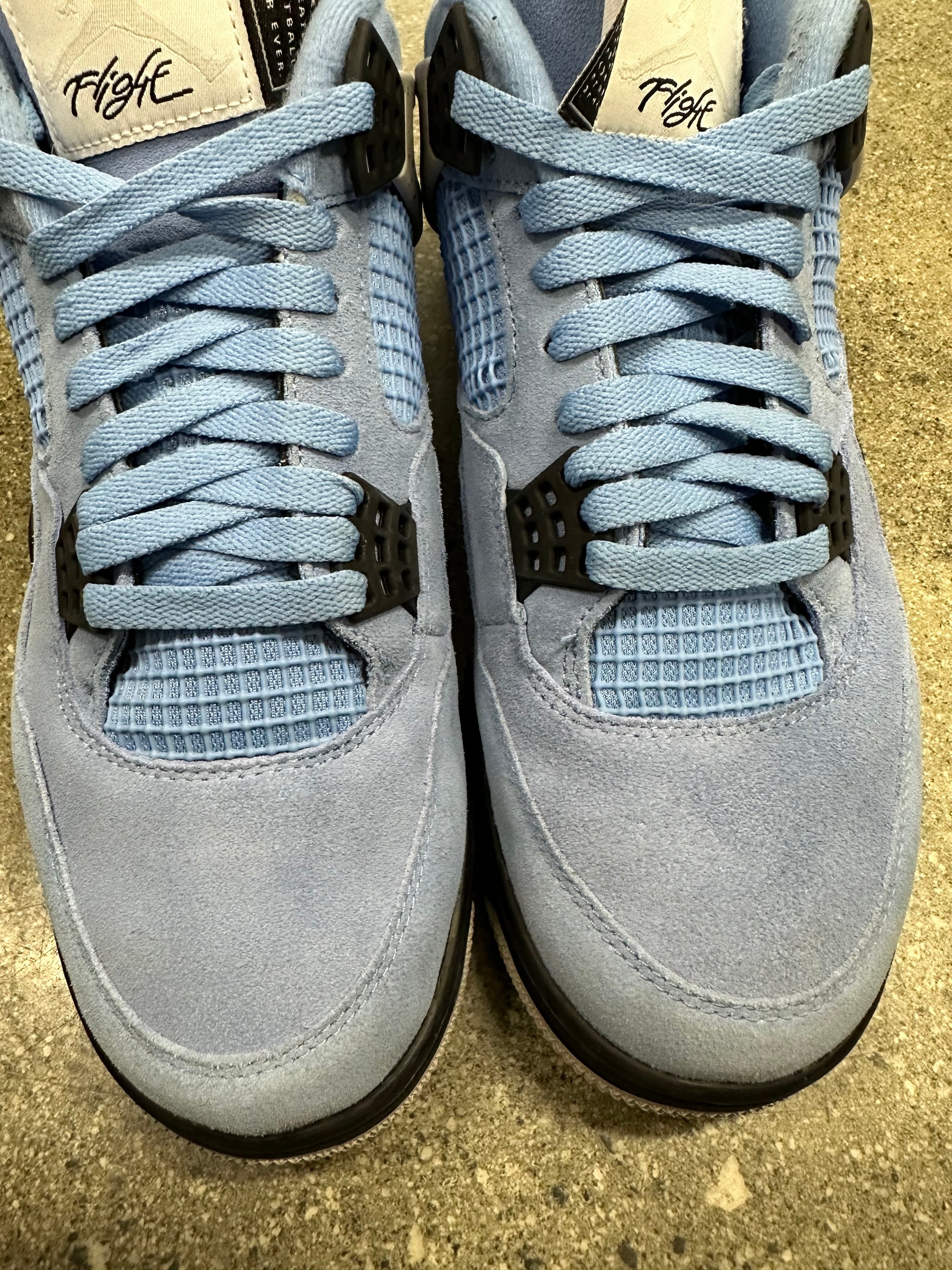 AIR JORDAN 4 UNIVERSITY BLUE - SIZE 11 (WORN)