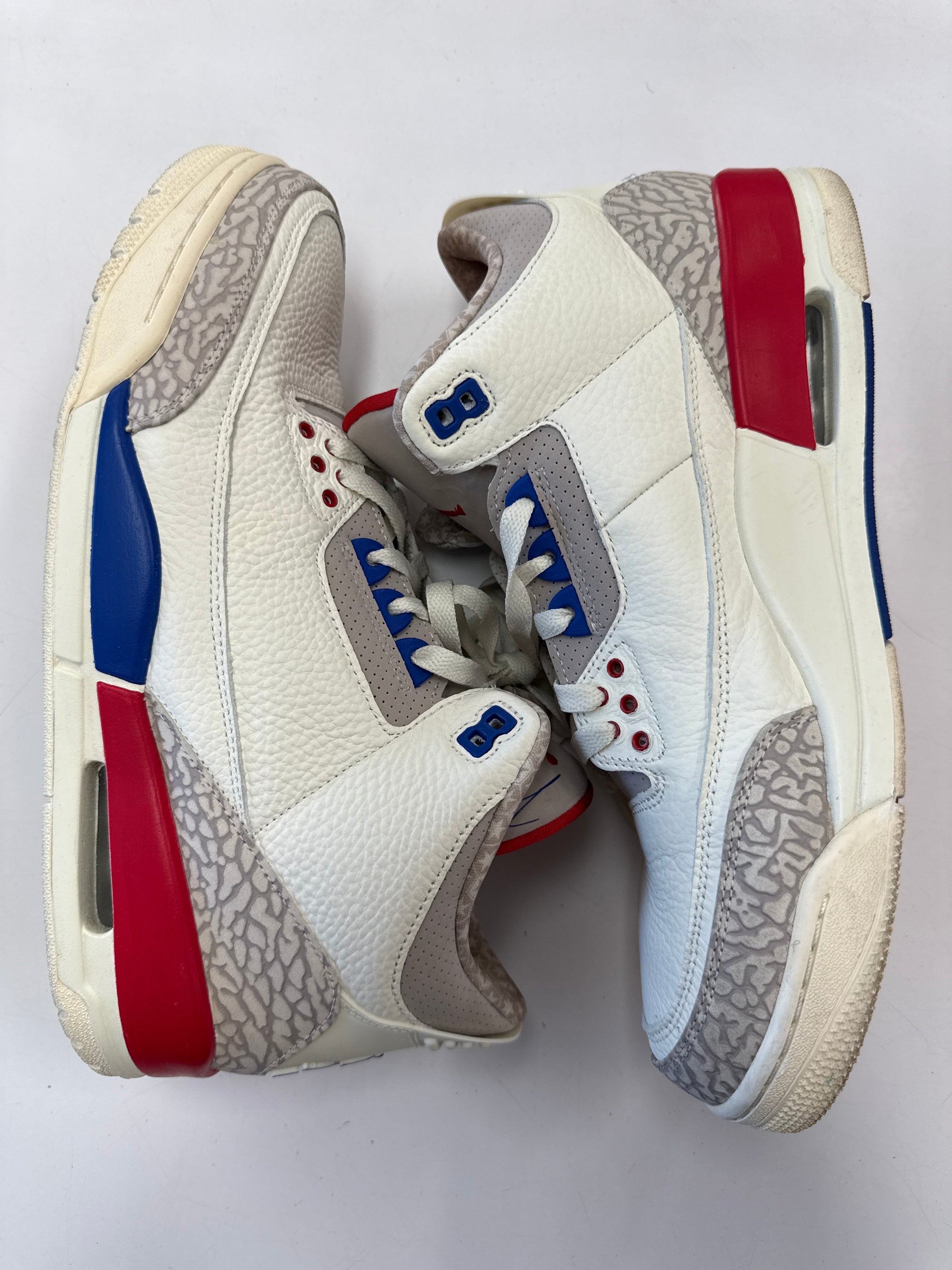 AIR JORDAN 3 INTERNATIONAL FLIGHT - SIZE 12 (WORN)