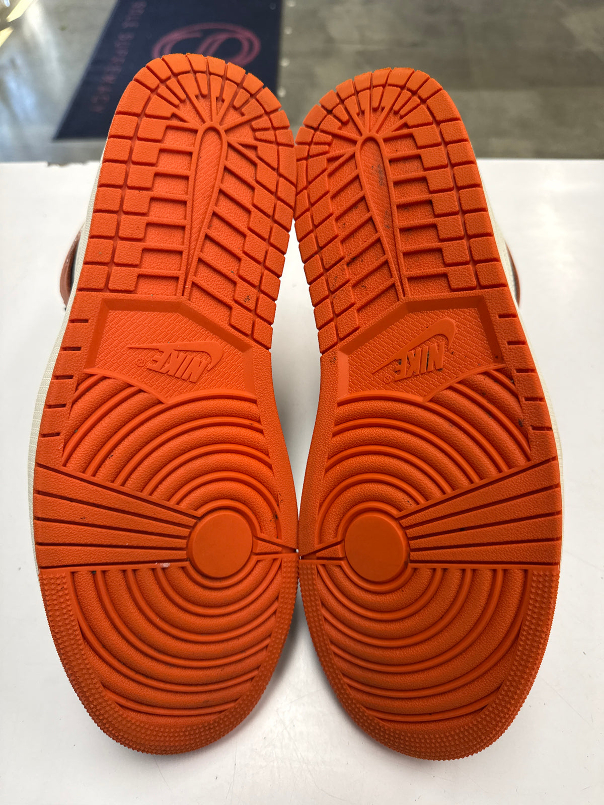 AIR JORDAN 1 HIGH SHATTERED BACKBOARD 2025 - SIZE 13 (WORN)