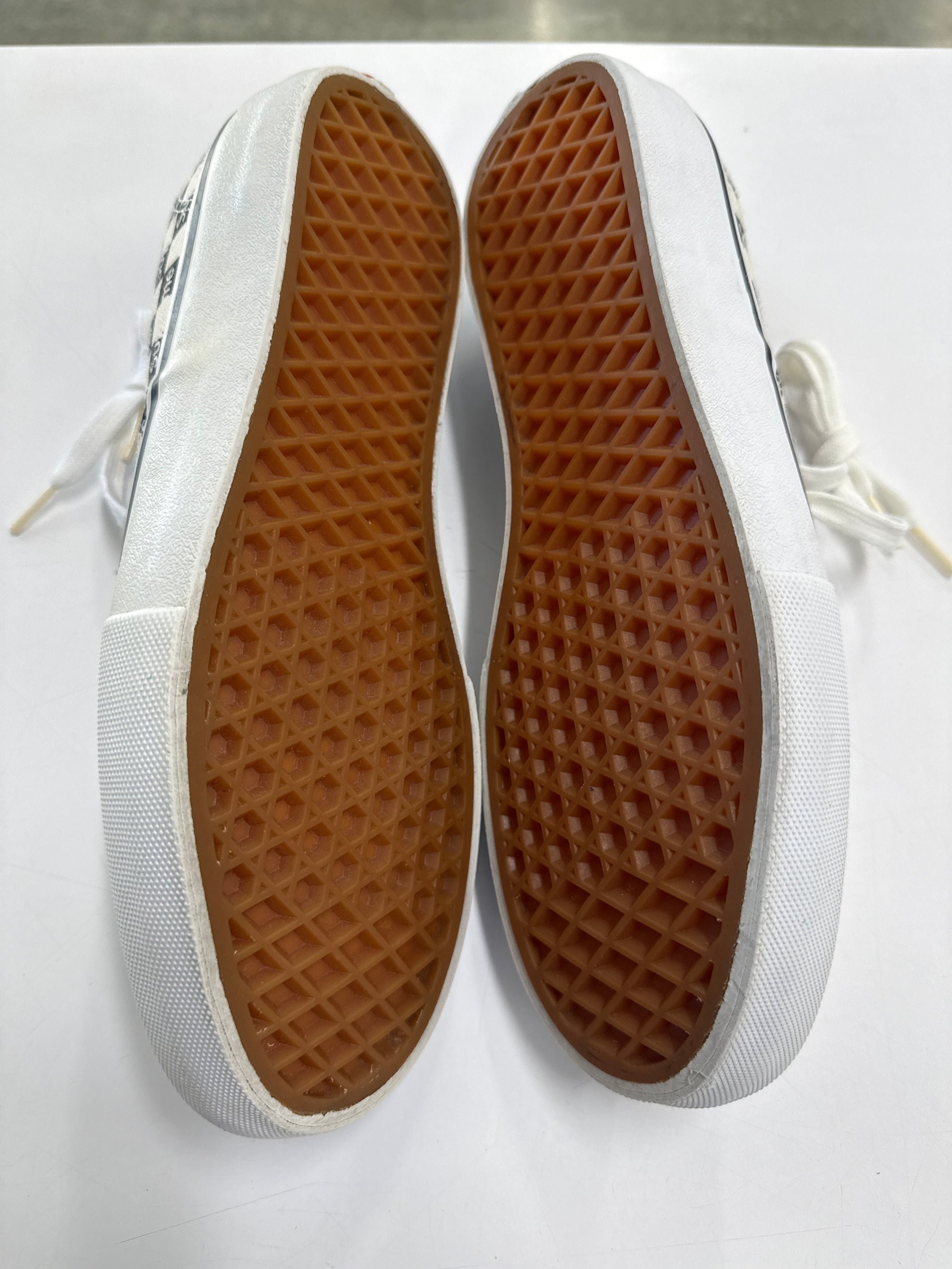 VANS SUPREME BLACK CHECKER LOGO  - SIZE 9 (WORN)