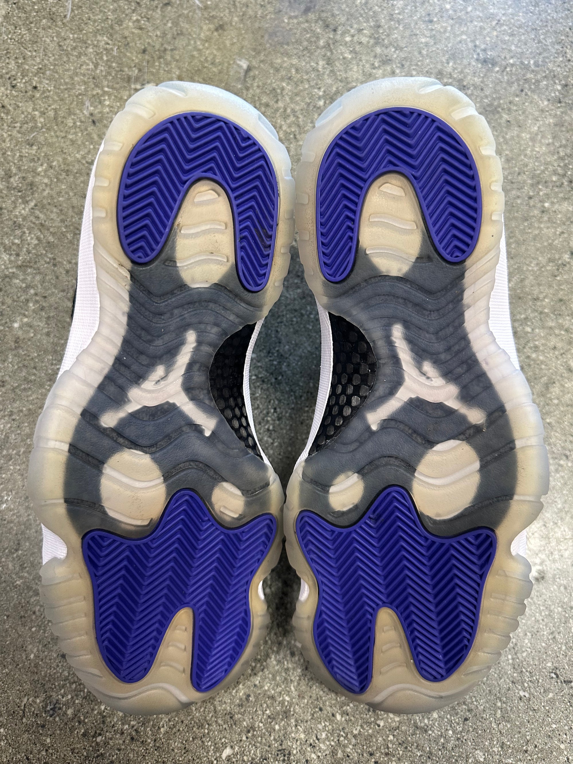 AIR JORDAN 11 CONCORD - SIZE 15 (WORN)