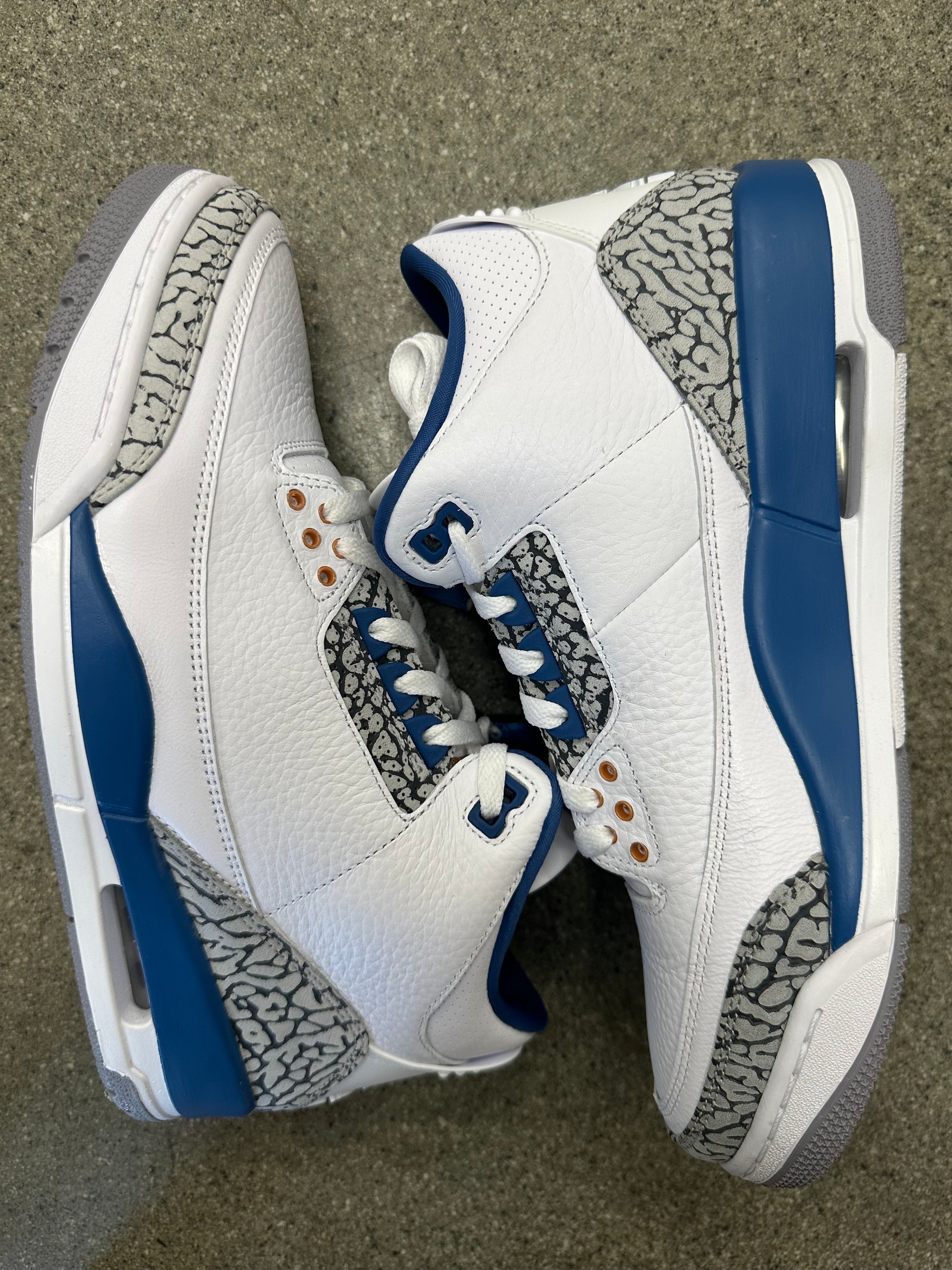 AIR JORDAN 3 WIZARDS - SIZE 10 (WORN)