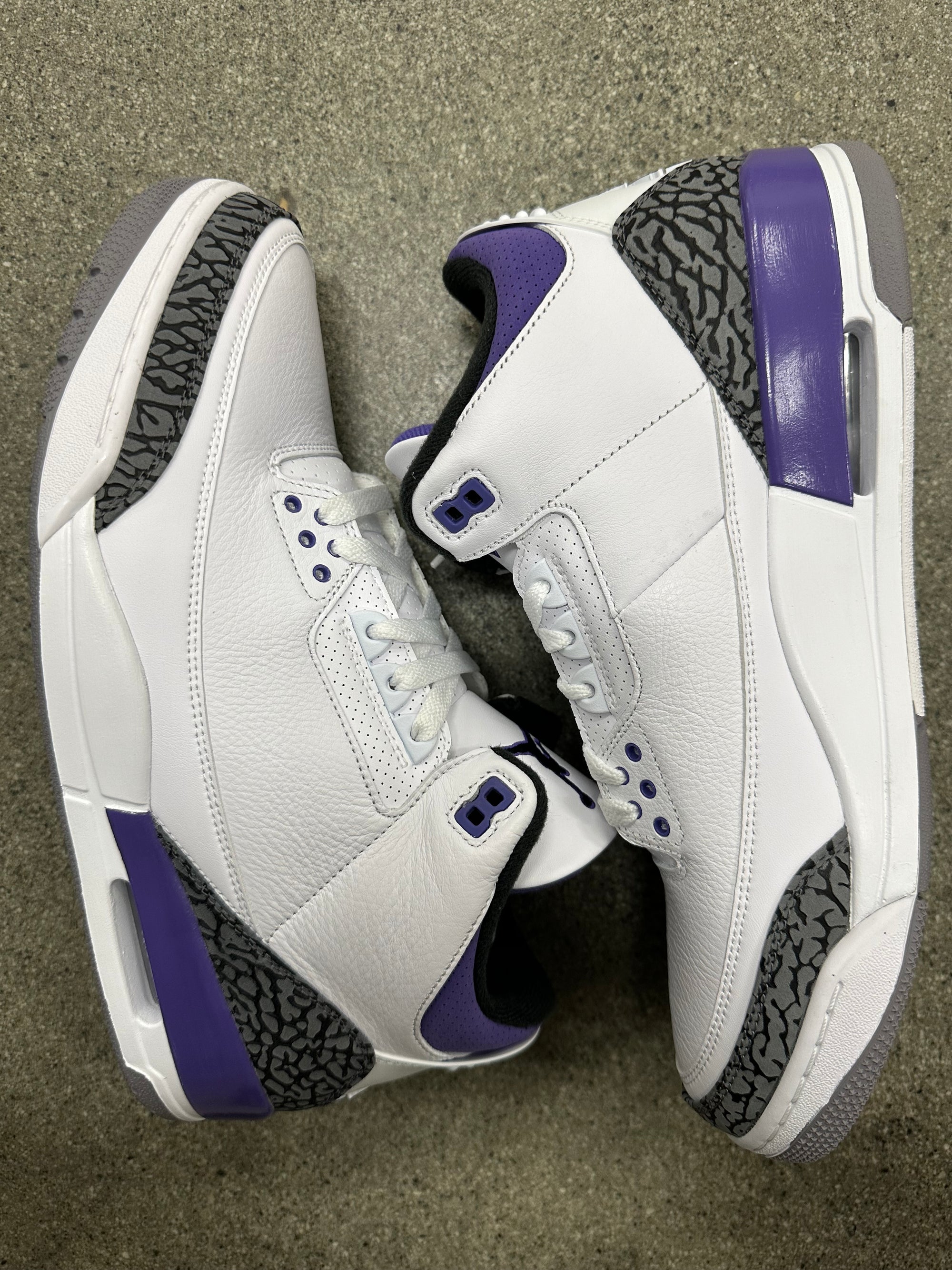 AIR JORDAN 3 DARK IRIS - SIZE 13 (WORN) (SUPER CLEAN)