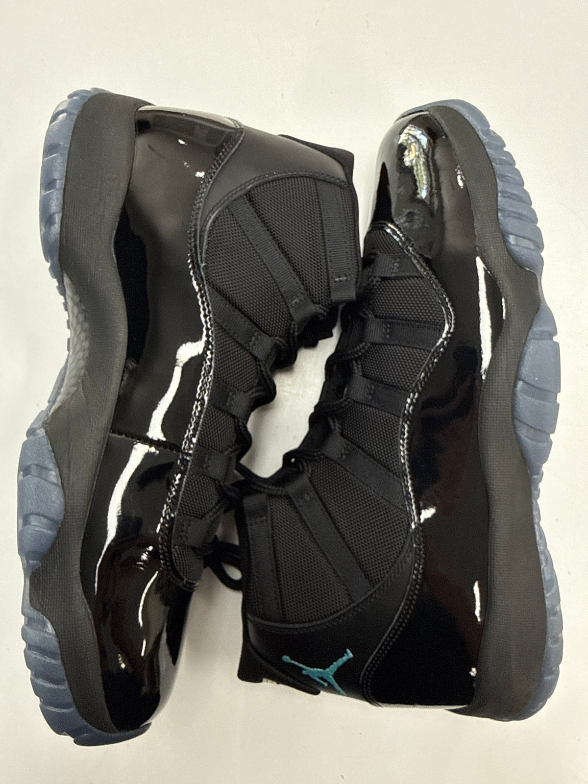 AIR JORDAN 11 GAMMA 2025 - SIZE 13 (WORN)