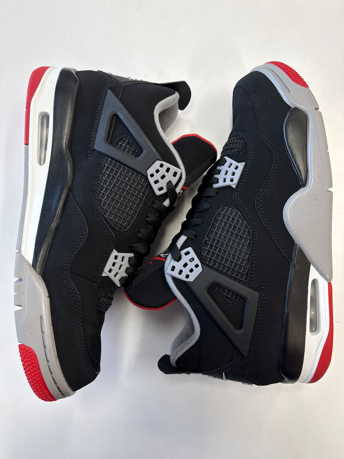AIR JORDAN 4 BRED 2019 - SIZE 9.5 (WORN)