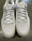 KOBE VIII PROTRO HALO - SIZE 9 (WORN)